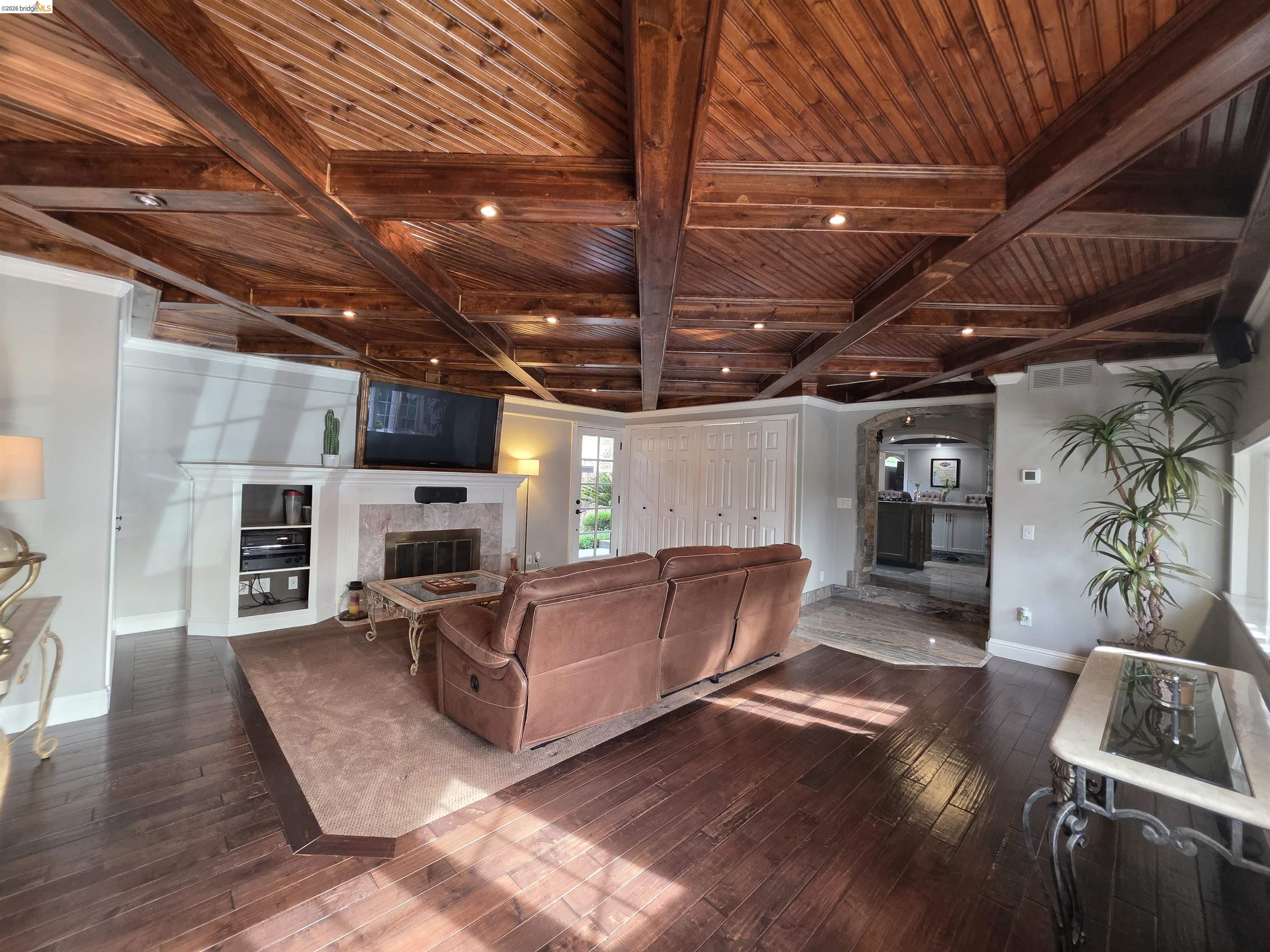 Detail Gallery Image 6 of 40 For 3614 Kay Court, Fremont,  CA 94538 - 4 Beds | 3 Baths