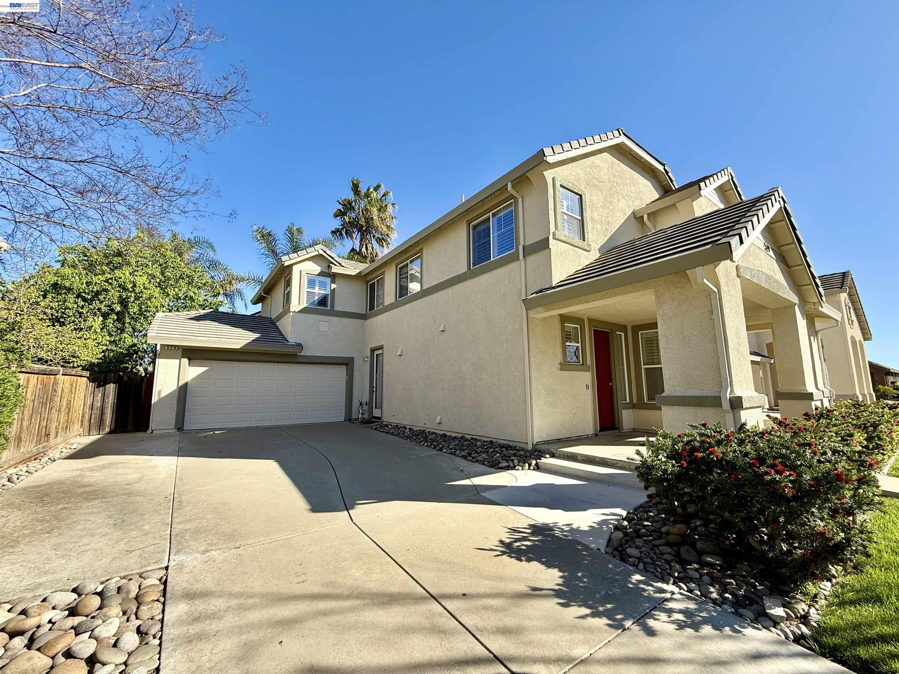 Detail Gallery Image 2 of 60 For 529 Chestnut St, Brentwood,  CA 94513 - 4 Beds | 2/1 Baths