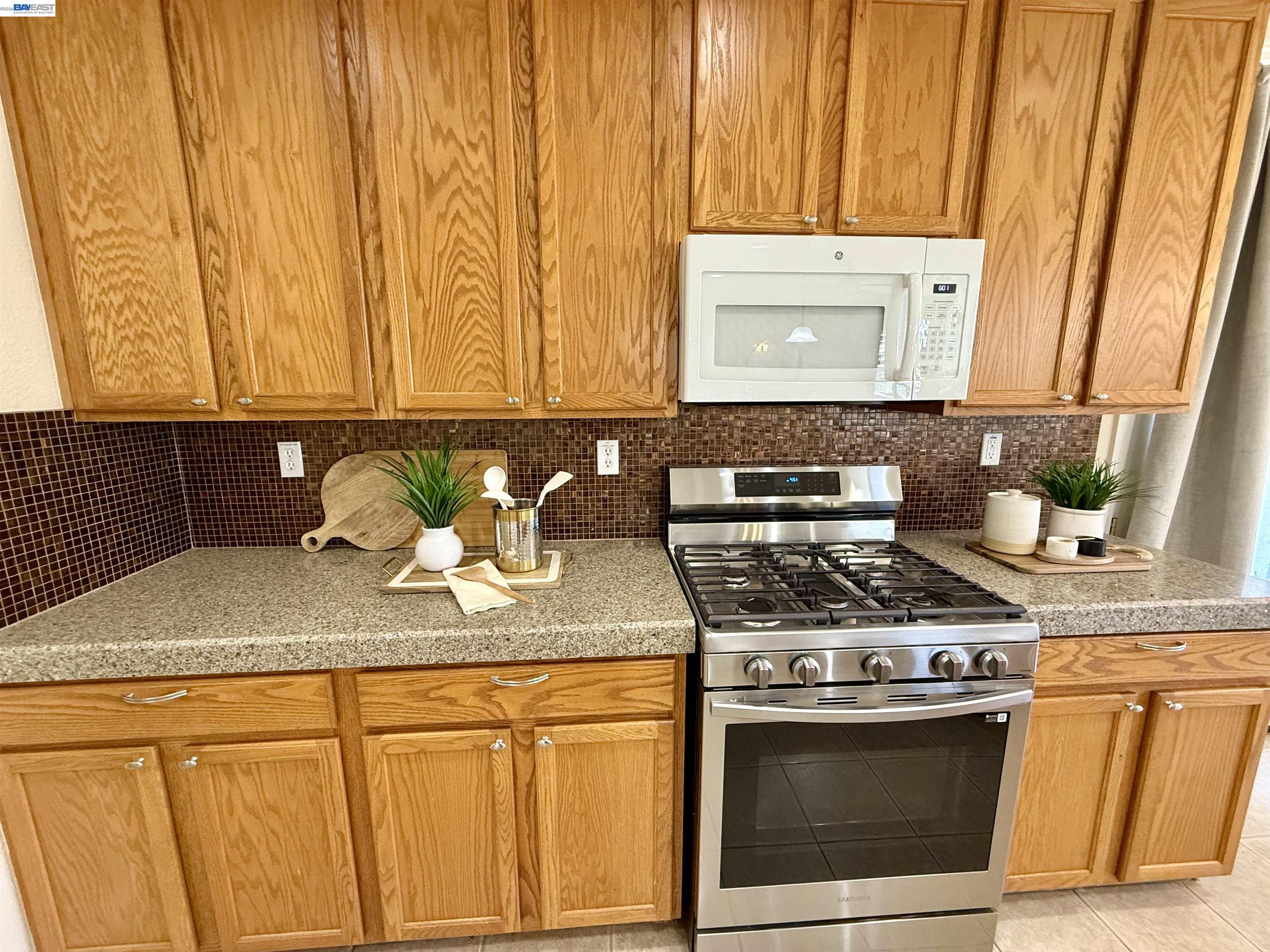 Detail Gallery Image 17 of 60 For 529 Chestnut St, Brentwood,  CA 94513 - 4 Beds | 2/1 Baths