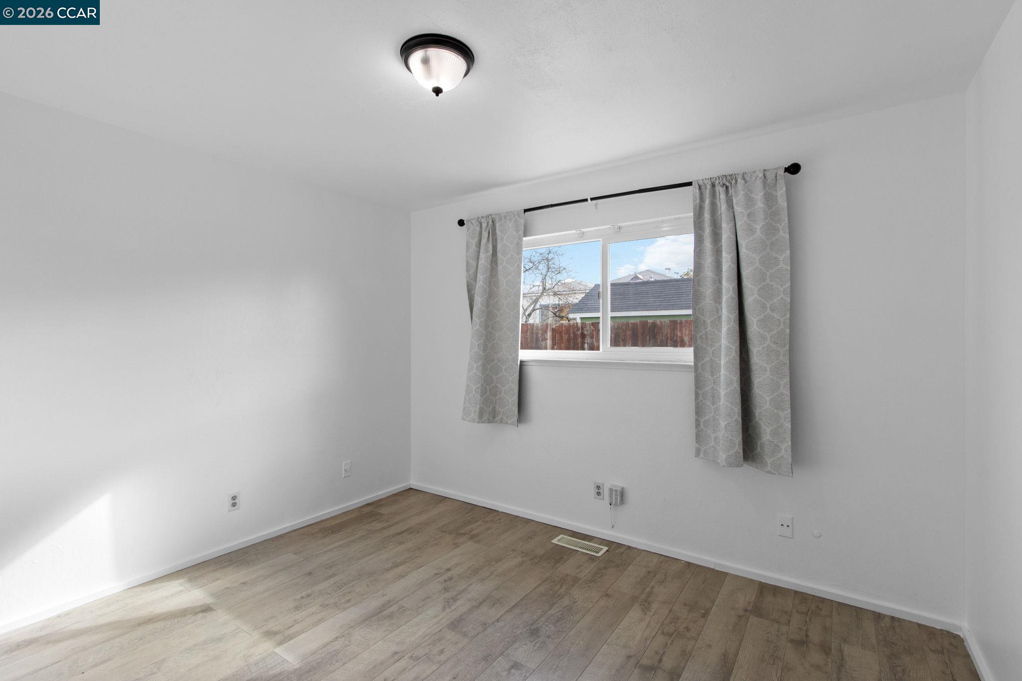 Detail Gallery Image 20 of 36 For 626 28th St, Richmond,  CA 94804 - 3 Beds | 2 Baths