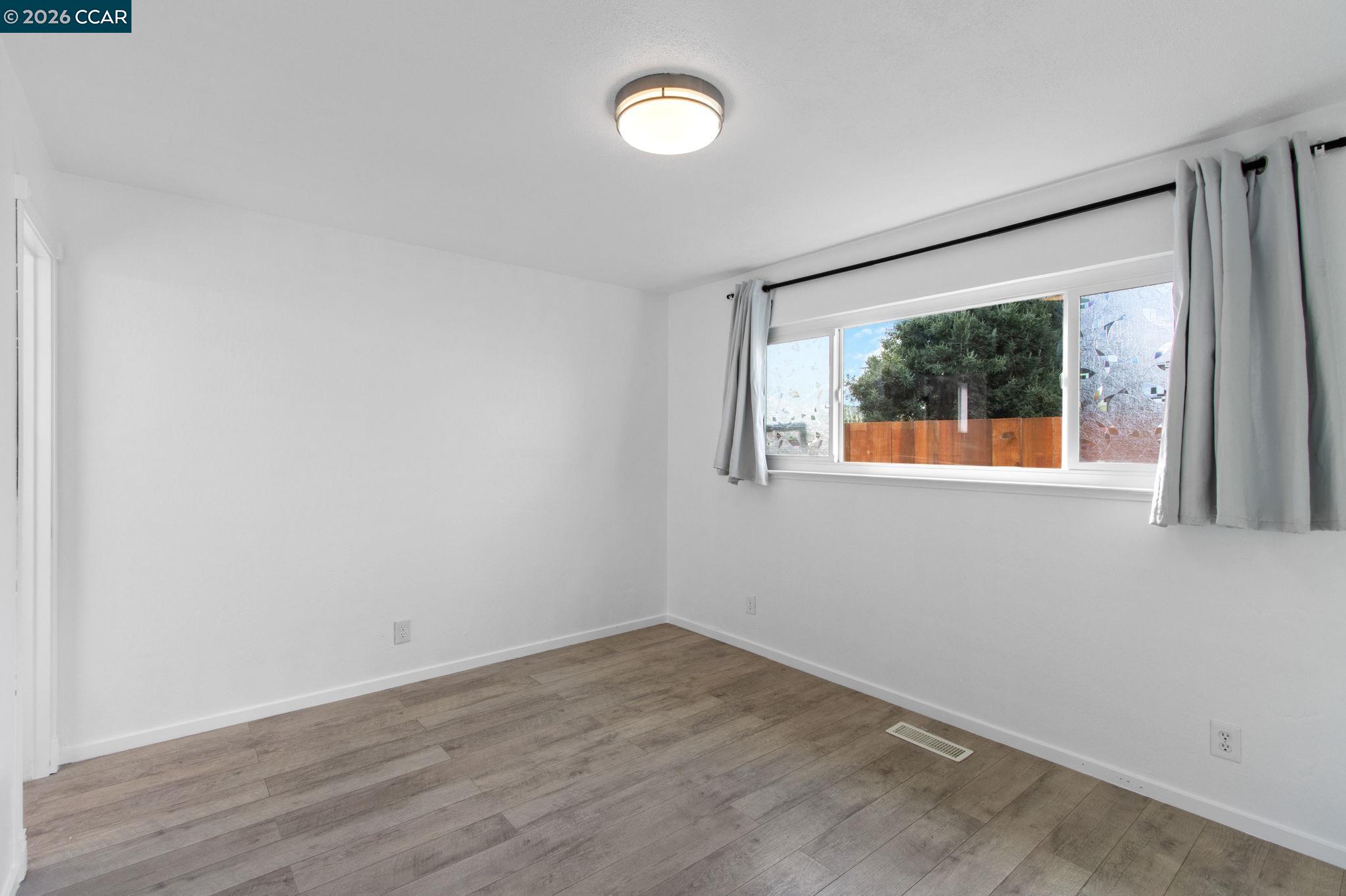 Detail Gallery Image 23 of 36 For 626 28th St, Richmond,  CA 94804 - 3 Beds | 2 Baths