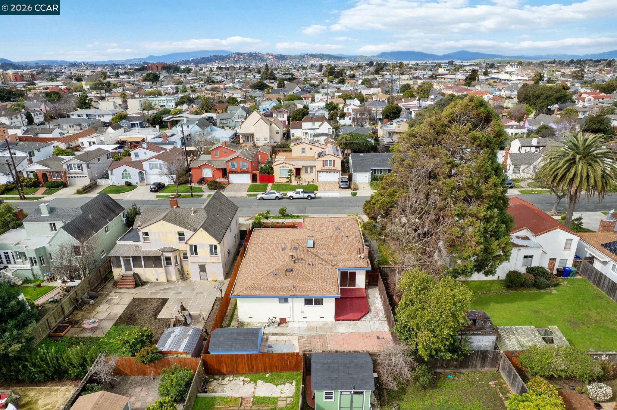 Detail Gallery Image 34 of 36 For 626 28th St, Richmond,  CA 94804 - 3 Beds | 2 Baths