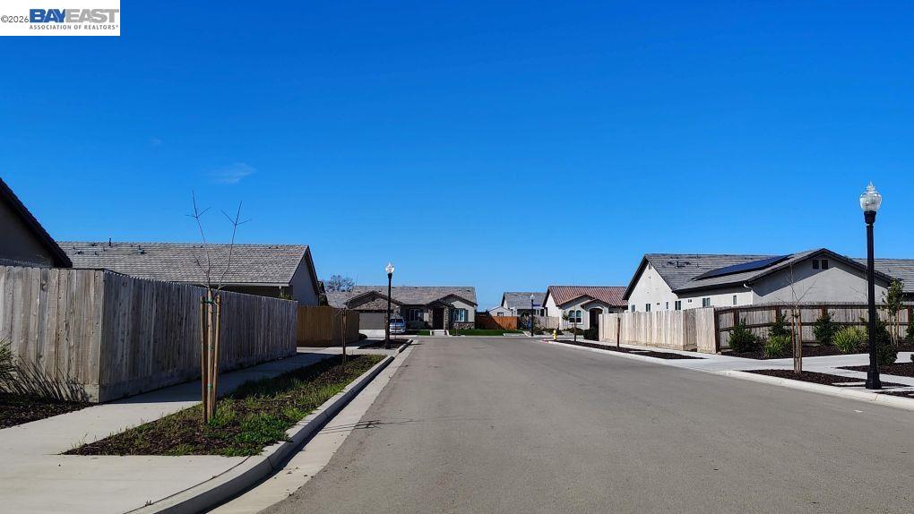 Detail Gallery Image 7 of 7 For 2935 21st Ave, Kingsburg,  CA 93631 - 4 Beds | 2/1 Baths