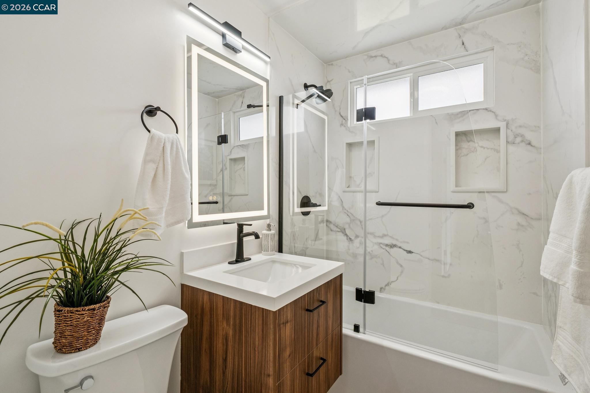 Detail Gallery Image 35 of 59 For 667 Linda Mar Blvd, Pacifica,  CA 94044 - 3 Beds | 1 Baths