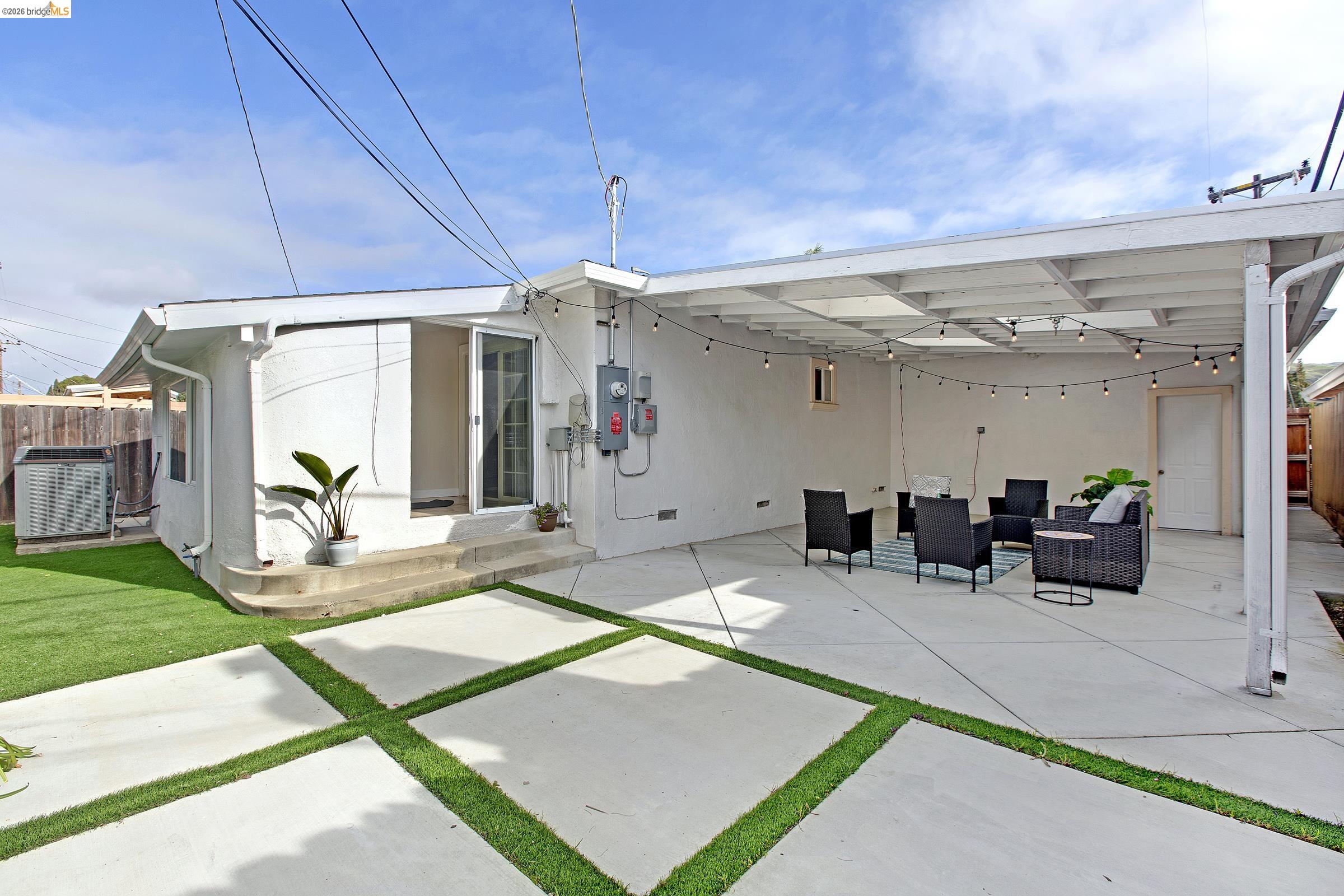 Detail Gallery Image 25 of 38 For 809 Gridley St, San Jose,  CA 95127 - 4 Beds | 2 Baths