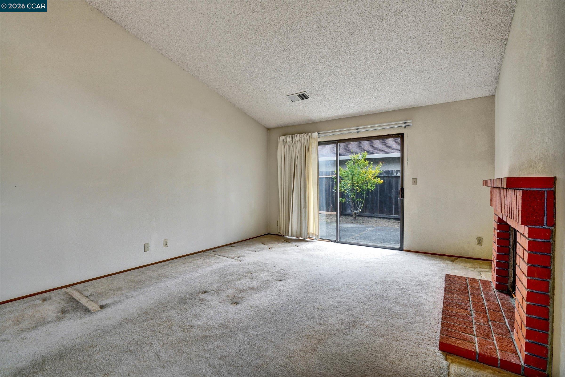 1286 Clarke Ln, Alameda, CA, 94502