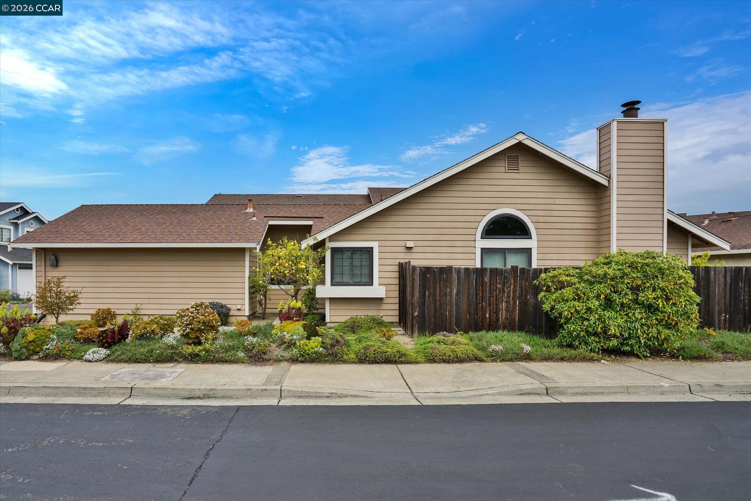1286 Clarke Ln, Alameda, CA, 94502