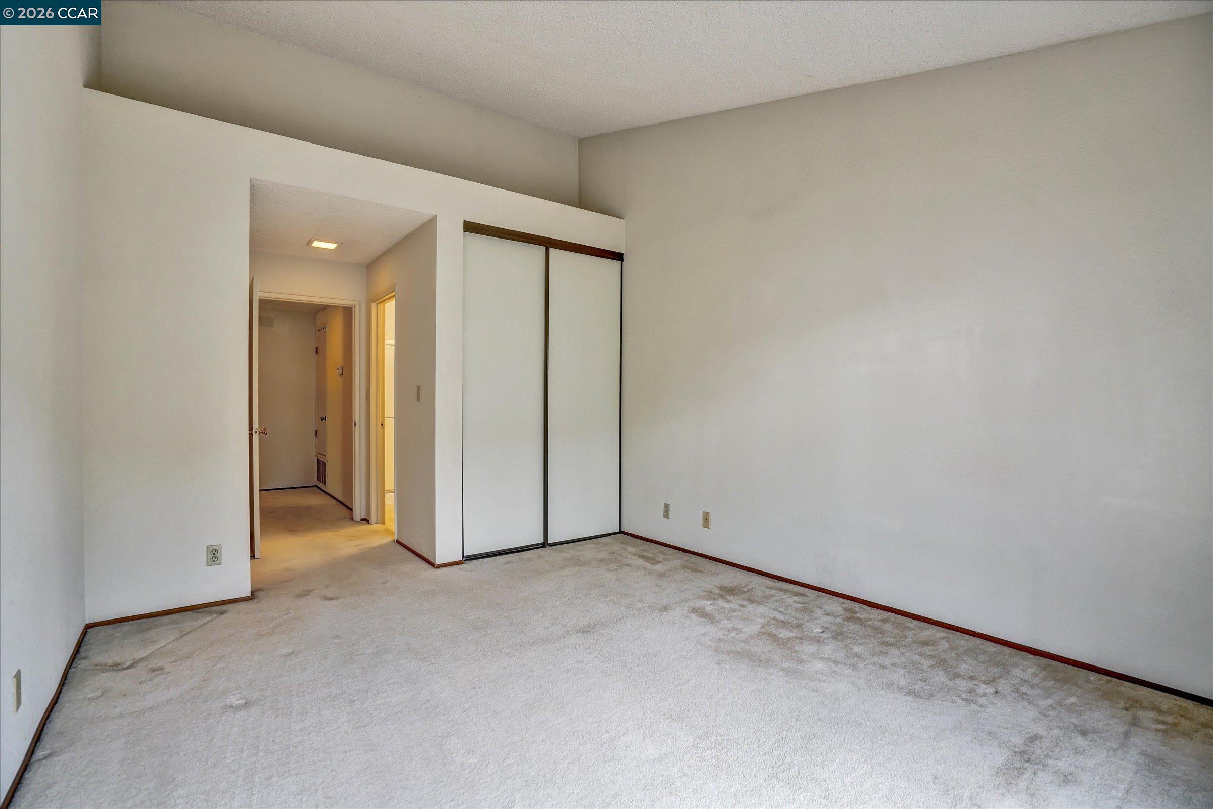 1286 Clarke Ln, Alameda, CA, 94502