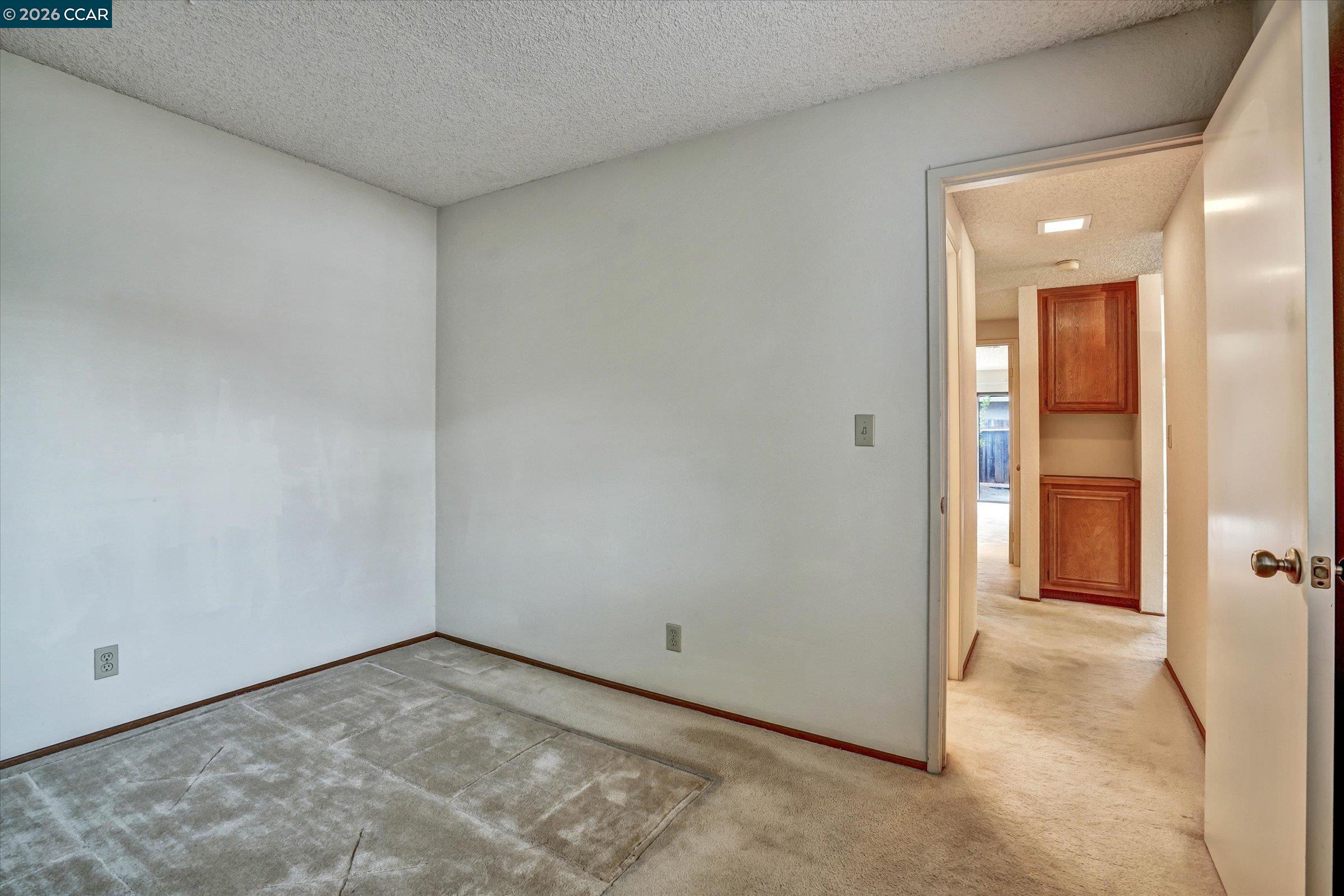 1286 Clarke Ln, Alameda, CA, 94502