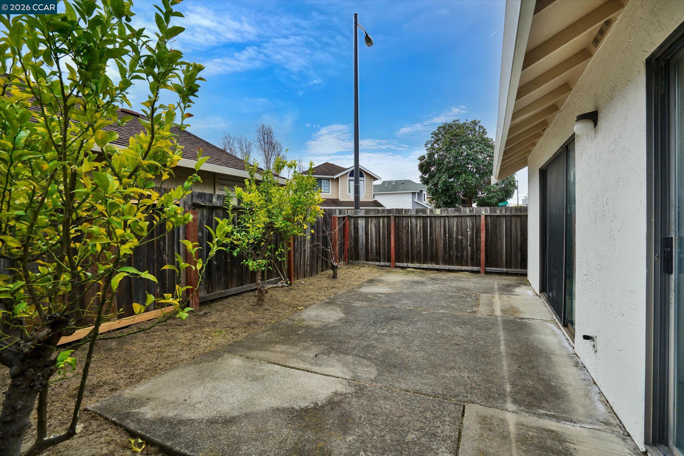 1286 Clarke Ln, Alameda, CA, 94502