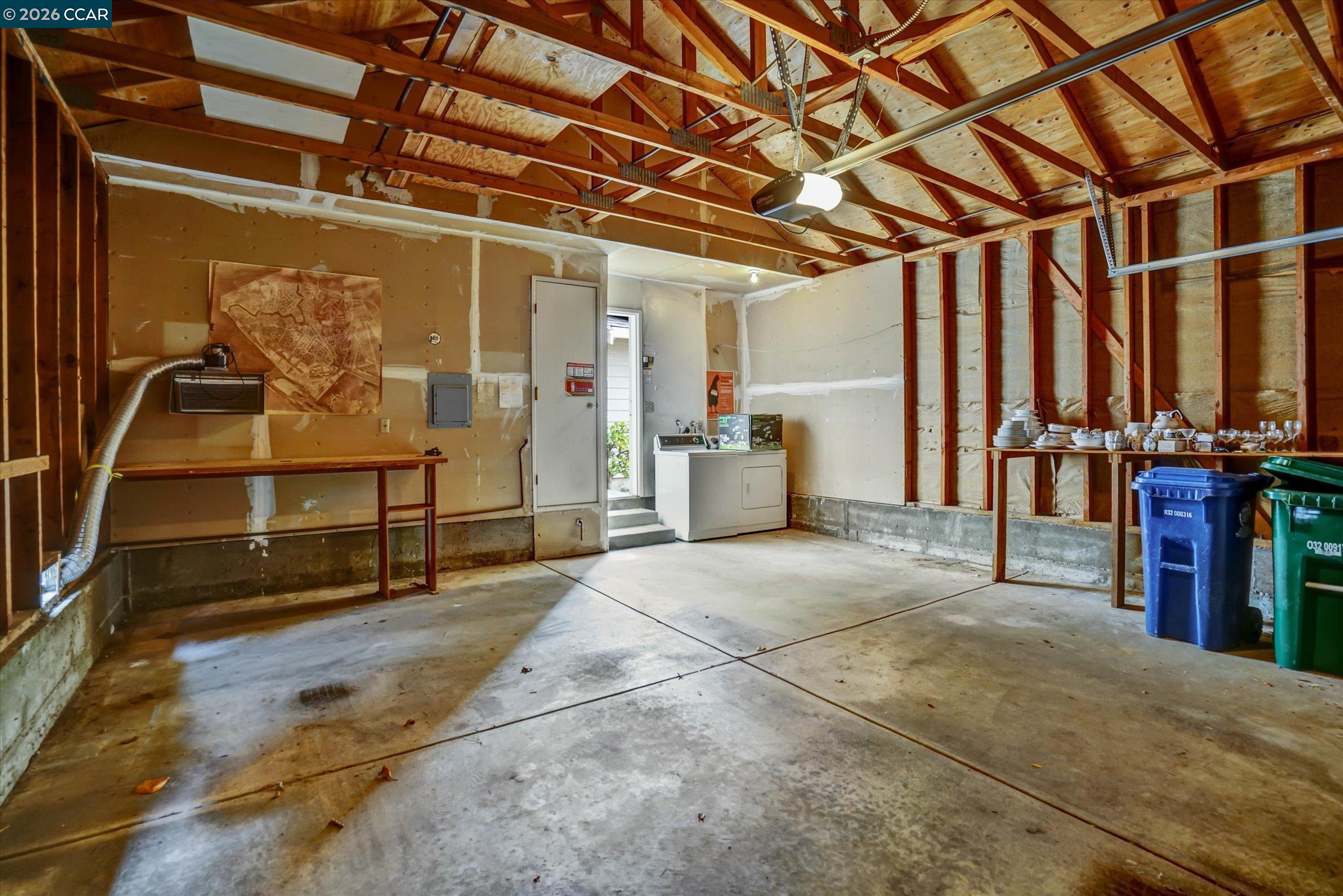 1286 Clarke Ln, Alameda, CA, 94502