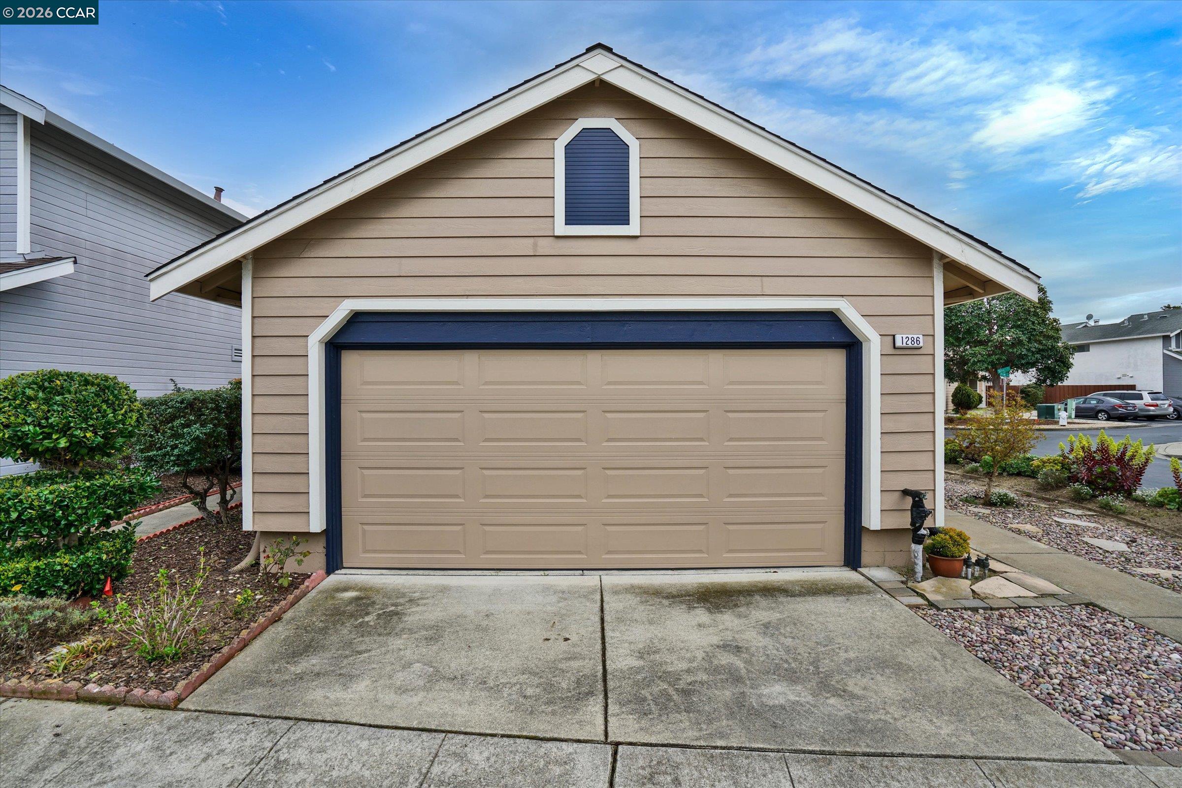 1286 Clarke Ln, Alameda, CA, 94502