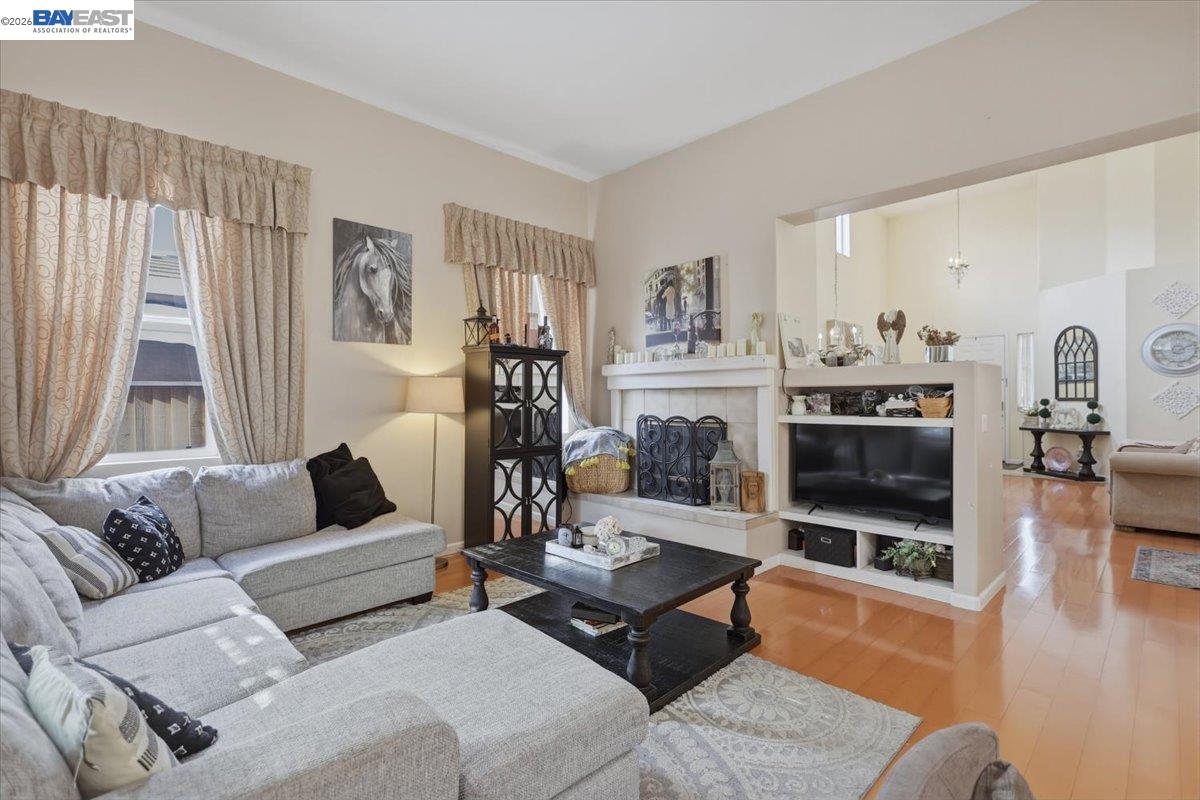 Detail Gallery Image 24 of 60 For 2248 Golden Leaf Ln., Tracy,  CA 95377 - 4 Beds | 3 Baths