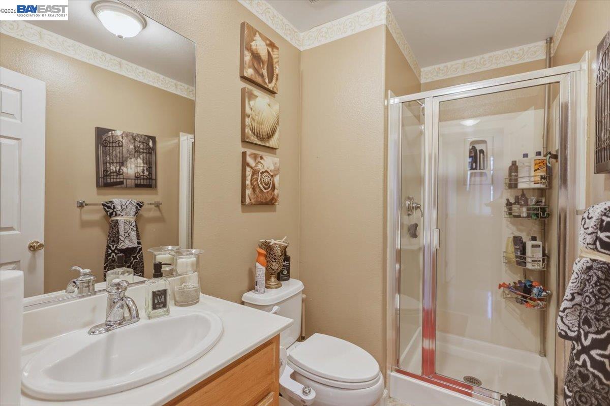 Detail Gallery Image 49 of 60 For 2248 Golden Leaf Ln., Tracy,  CA 95377 - 4 Beds | 3 Baths