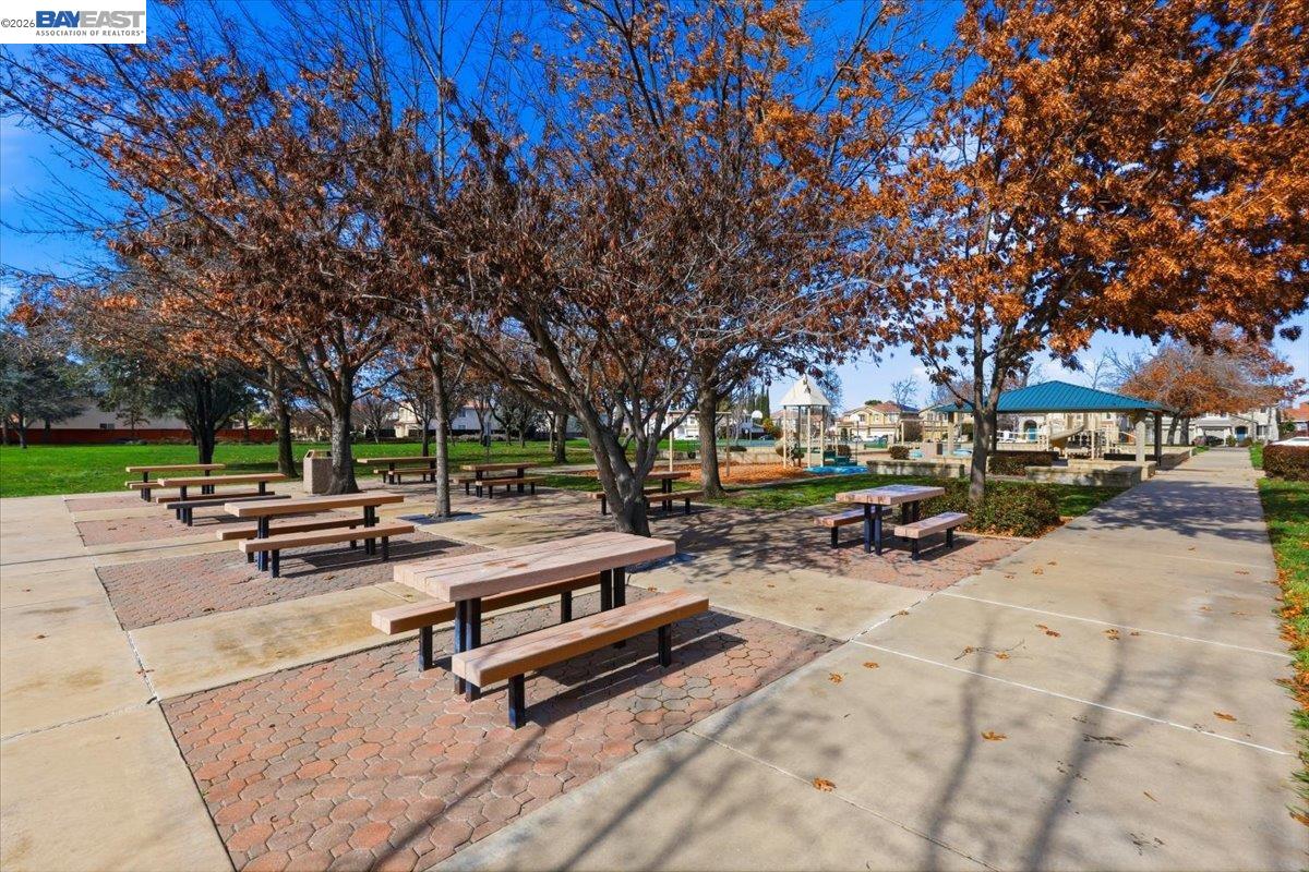 Detail Gallery Image 56 of 60 For 2248 Golden Leaf Ln., Tracy,  CA 95377 - 4 Beds | 3 Baths