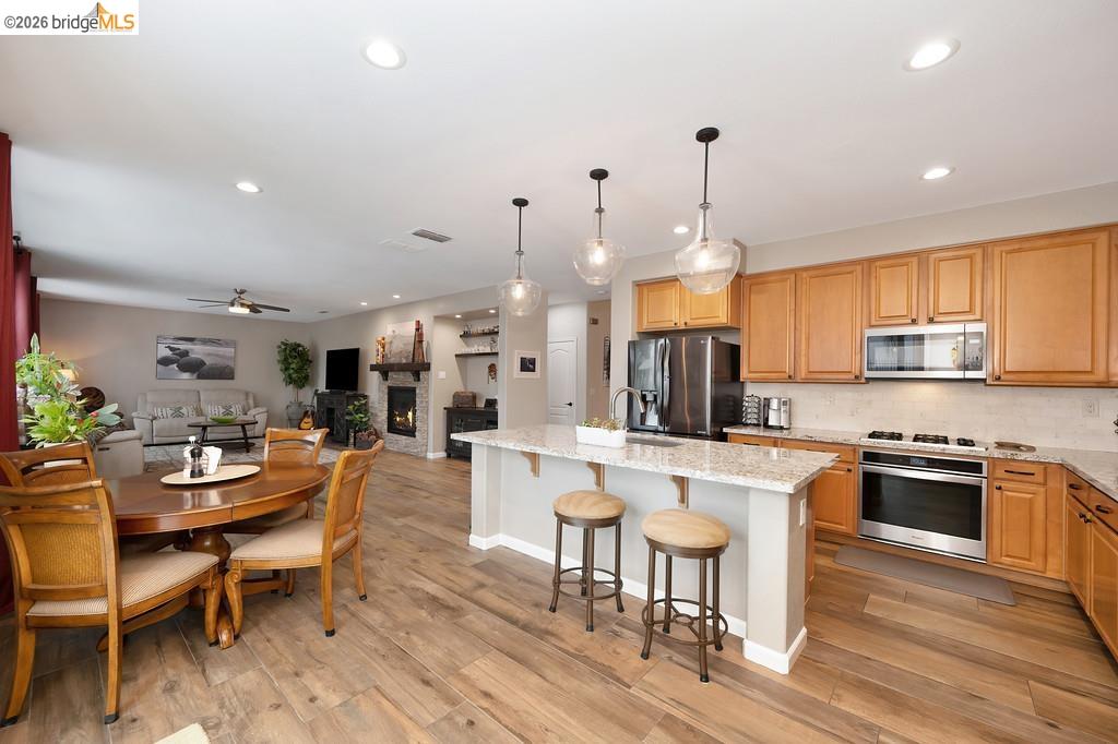 Detail Gallery Image 13 of 47 For 10914 Woodring Drive, Mather,  CA 95655-3071 - 5 Beds | 3 Baths