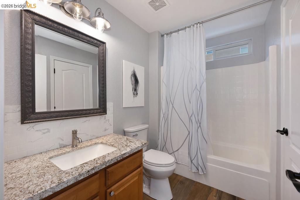 Detail Gallery Image 19 of 47 For 10914 Woodring Drive, Mather,  CA 95655-3071 - 5 Beds | 3 Baths