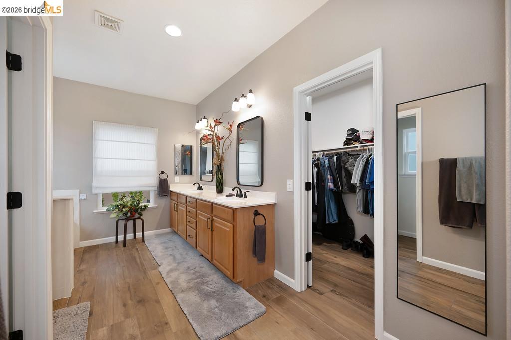 Detail Gallery Image 27 of 47 For 10914 Woodring Drive, Mather,  CA 95655-3071 - 5 Beds | 3 Baths