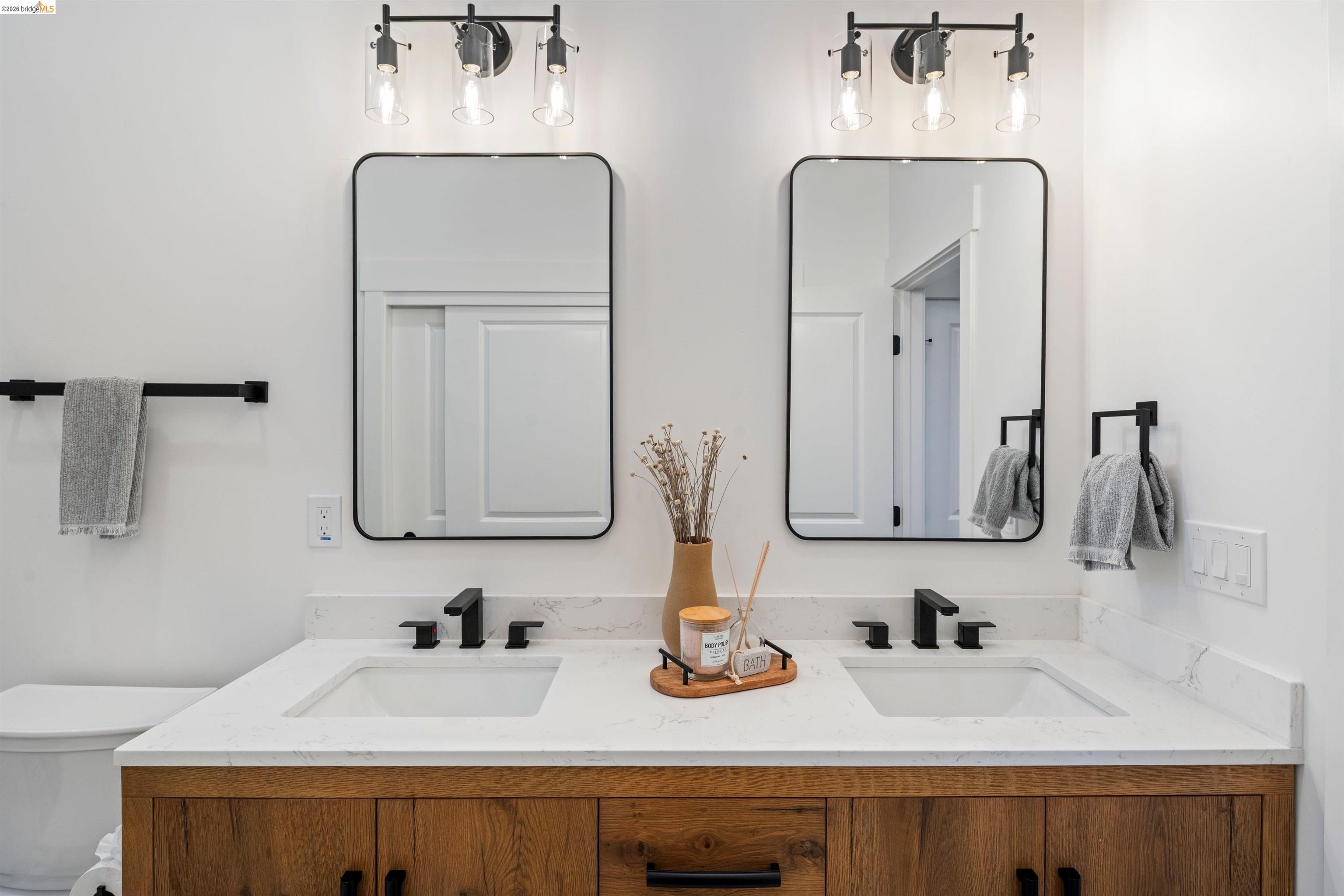 Detail Gallery Image 24 of 46 For 846 Adams St, Albany,  CA 94706 - – Beds | – Baths