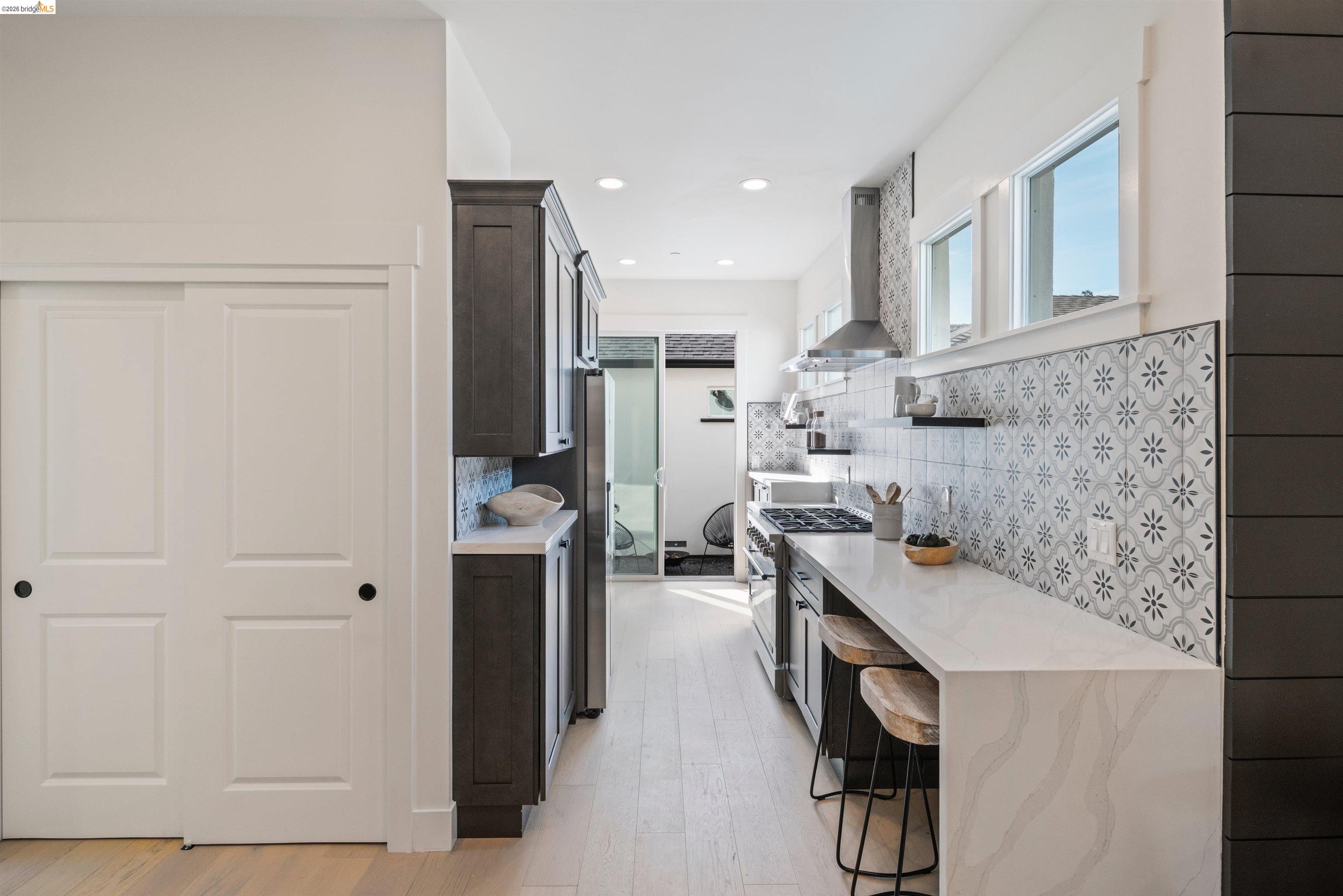 Detail Gallery Image 7 of 46 For 846 Adams St, Albany,  CA 94706 - – Beds | – Baths