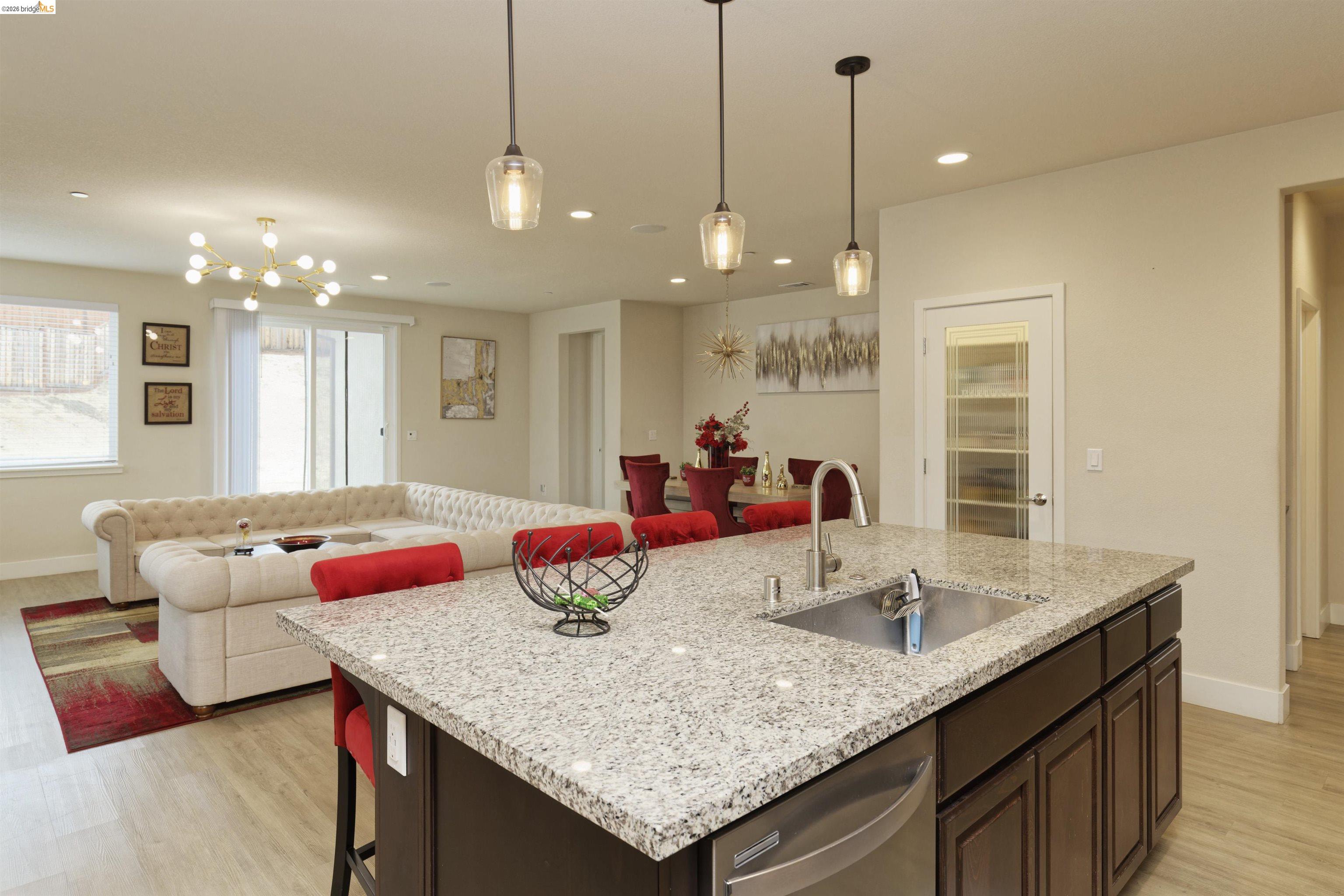 Detail Gallery Image 15 of 31 For 5506 Monte Vista Way, Antioch,  CA 94531 - 4 Beds | 3/1 Baths