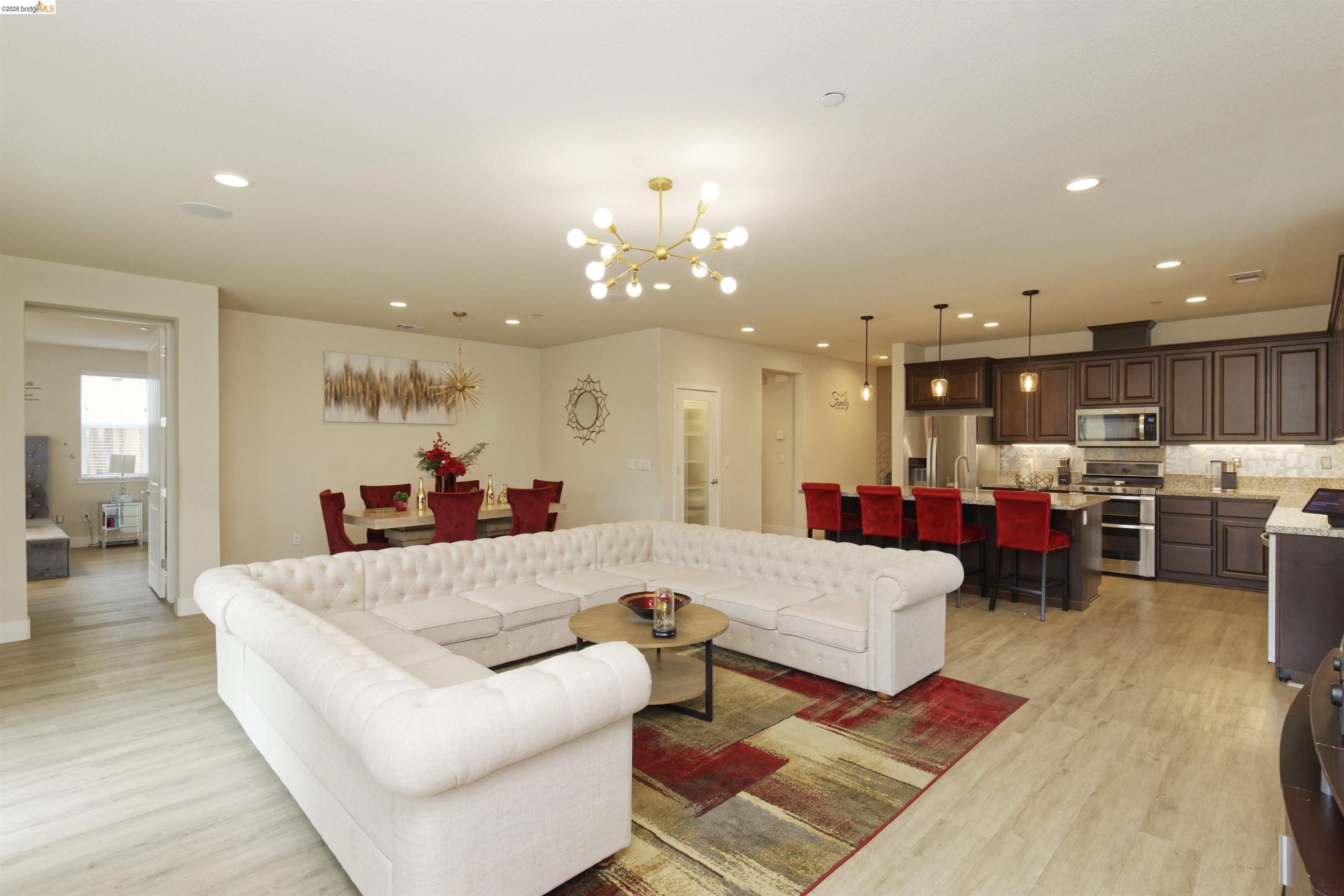 Detail Gallery Image 16 of 31 For 5506 Monte Vista Way, Antioch,  CA 94531 - 4 Beds | 3/1 Baths