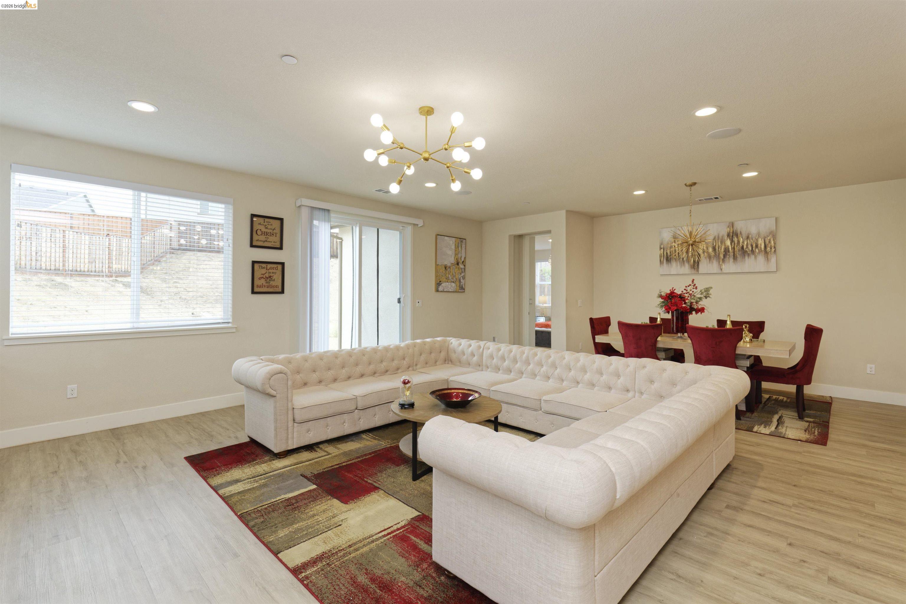 Detail Gallery Image 18 of 31 For 5506 Monte Vista Way, Antioch,  CA 94531 - 4 Beds | 3/1 Baths