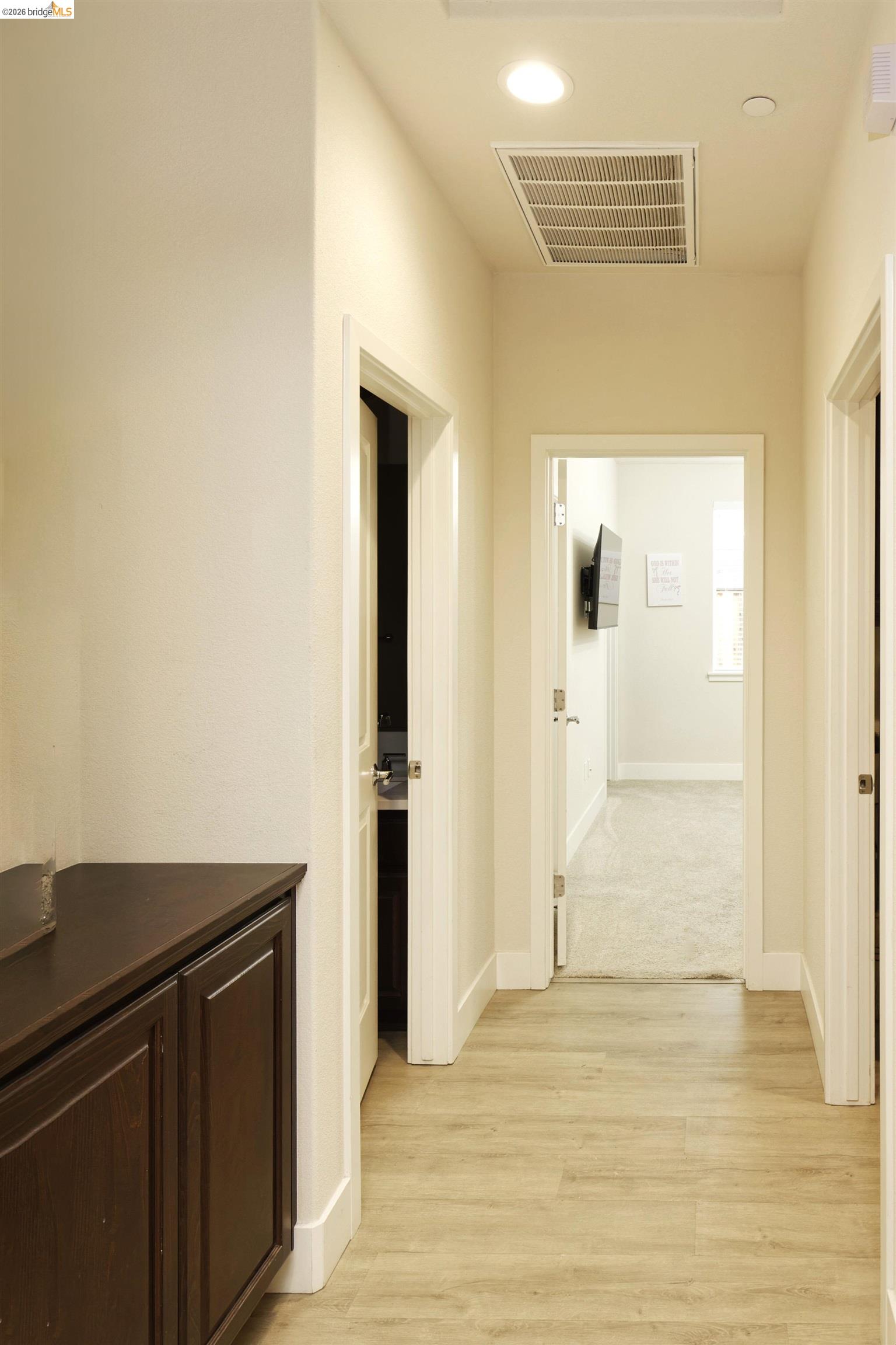 Detail Gallery Image 5 of 31 For 5506 Monte Vista Way, Antioch,  CA 94531 - 4 Beds | 3/1 Baths