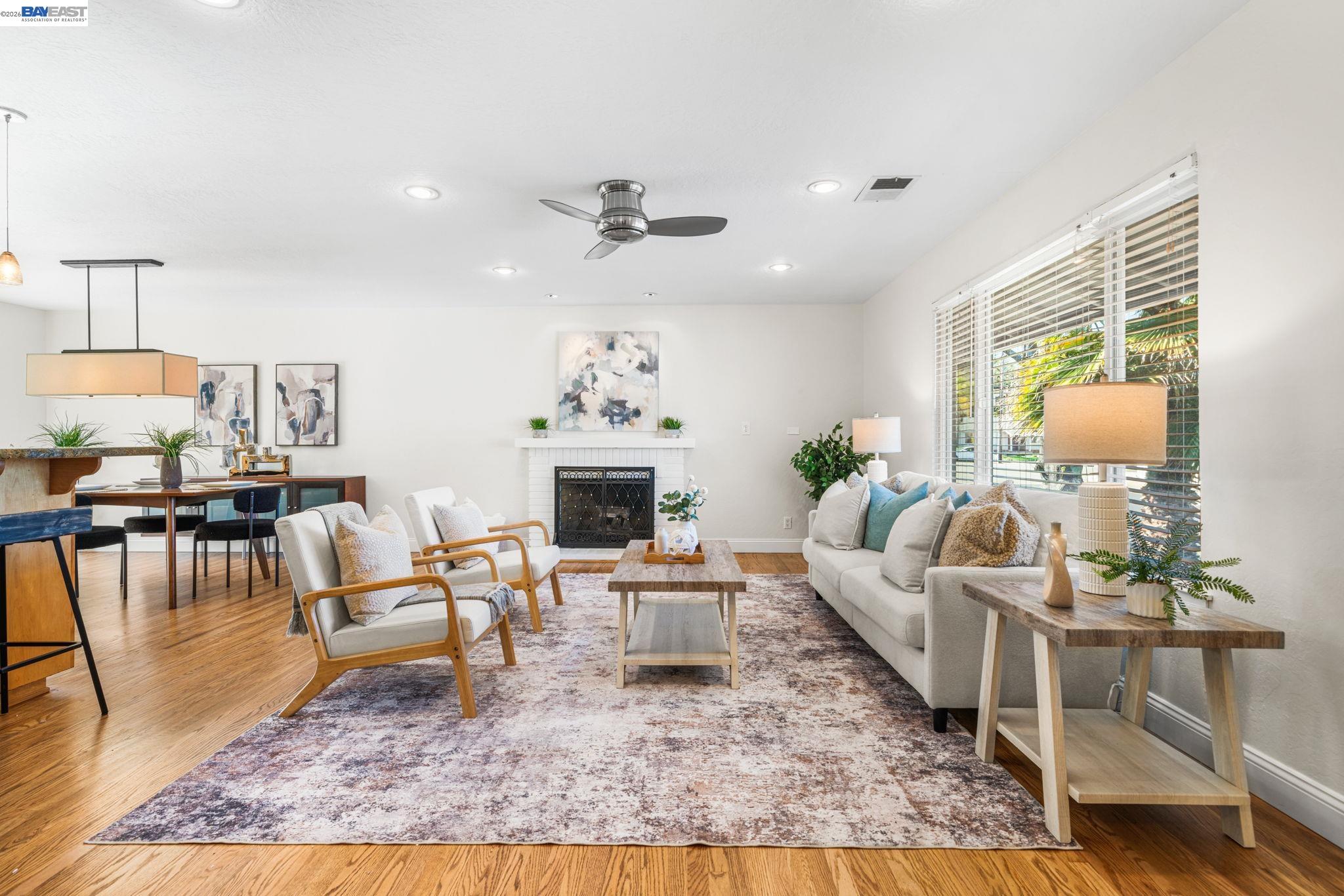 Detail Gallery Image 13 of 54 For 884 Bonita Ave, Pleasanton,  CA 94566 - 4 Beds | 2/1 Baths