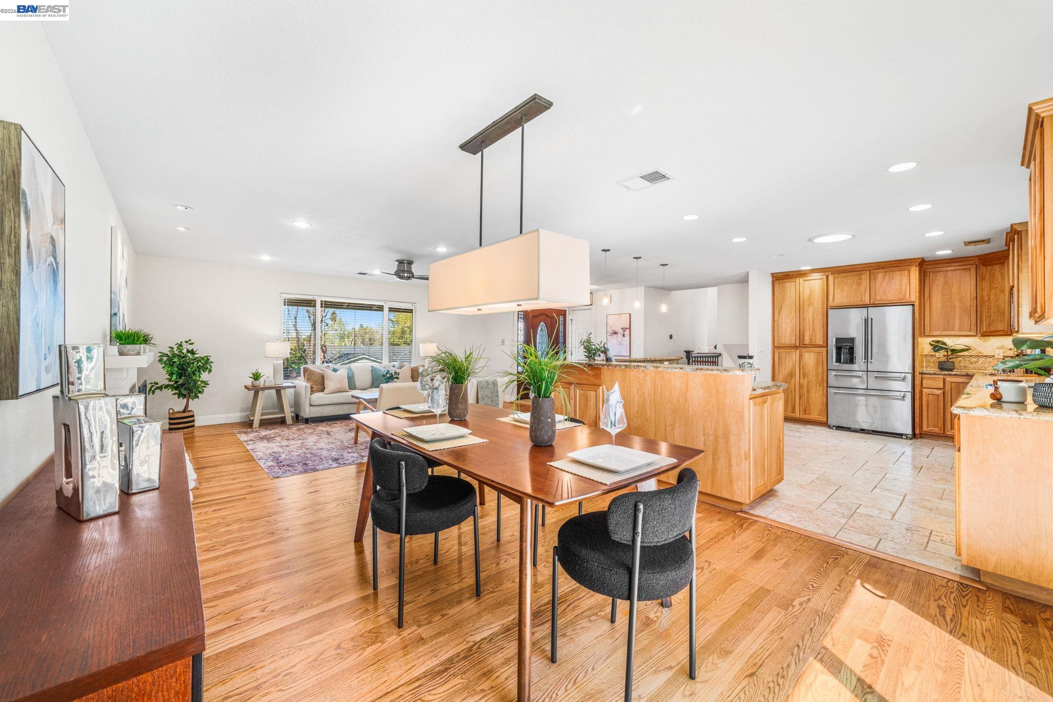 Detail Gallery Image 18 of 54 For 884 Bonita Ave, Pleasanton,  CA 94566 - 4 Beds | 2/1 Baths