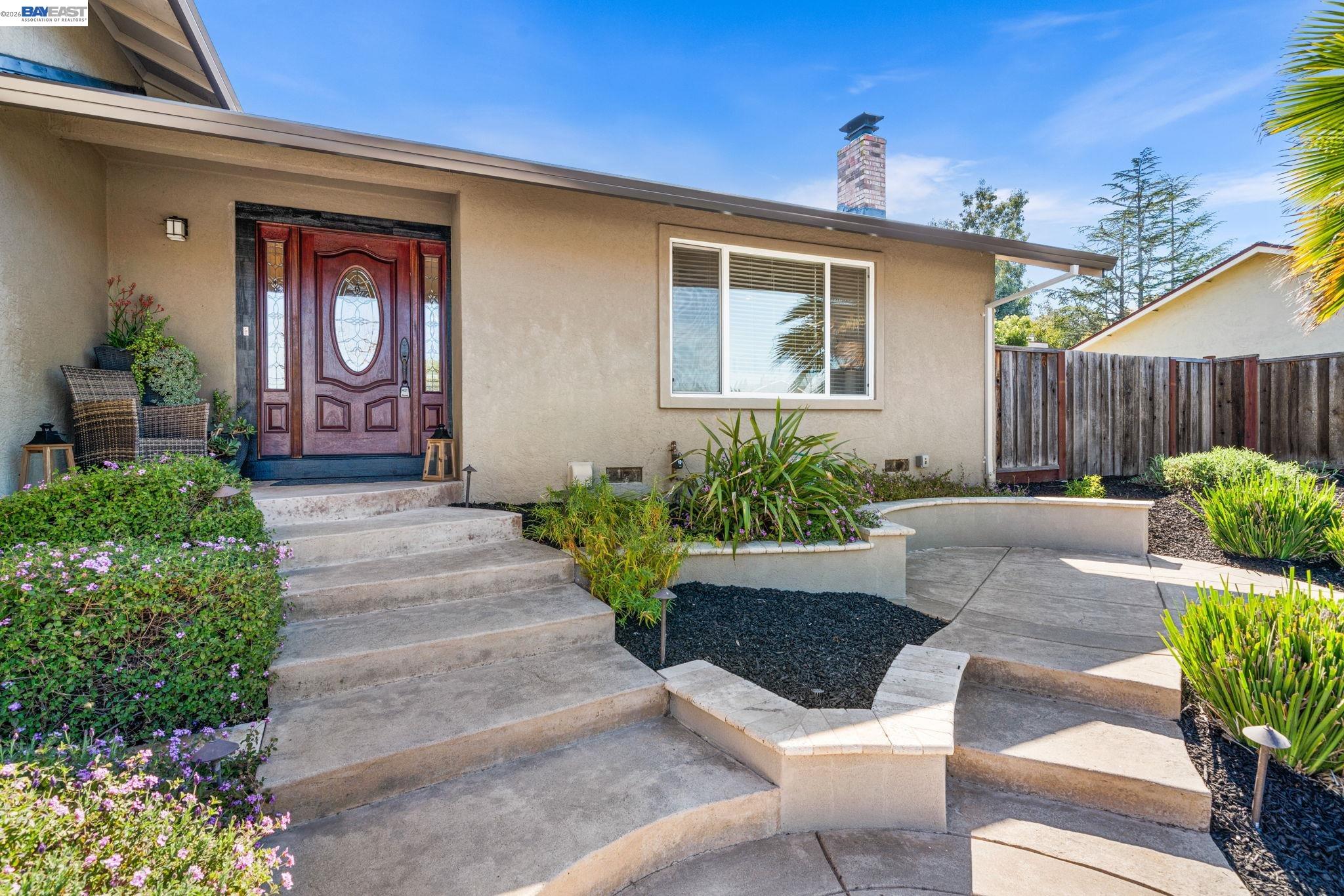 Detail Gallery Image 3 of 54 For 884 Bonita Ave, Pleasanton,  CA 94566 - 4 Beds | 2/1 Baths