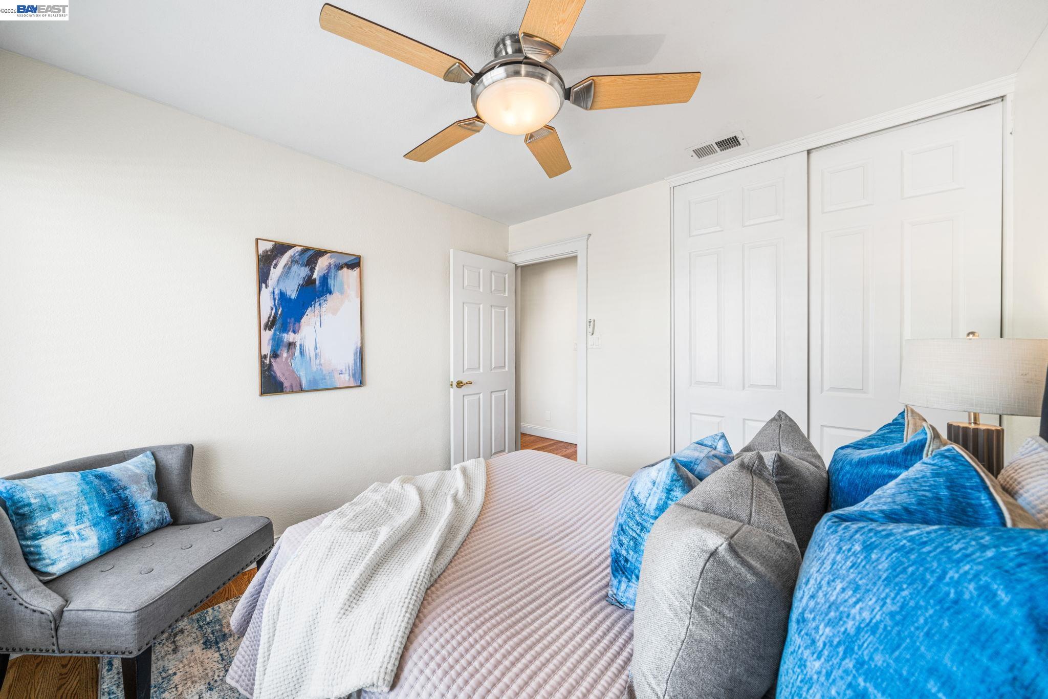 Detail Gallery Image 27 of 54 For 884 Bonita Ave, Pleasanton,  CA 94566 - 4 Beds | 2/1 Baths