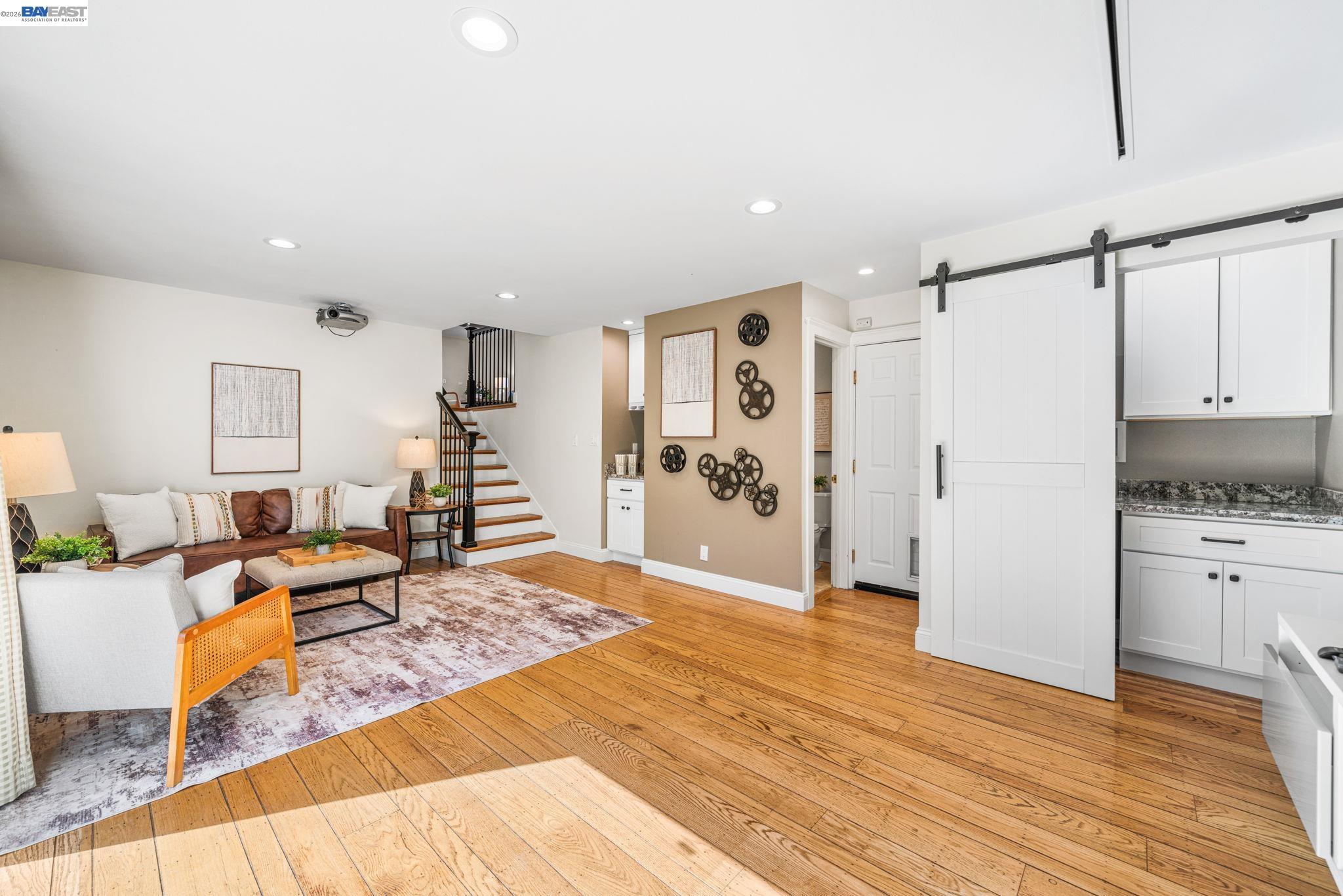 Detail Gallery Image 31 of 54 For 884 Bonita Ave, Pleasanton,  CA 94566 - 4 Beds | 2/1 Baths