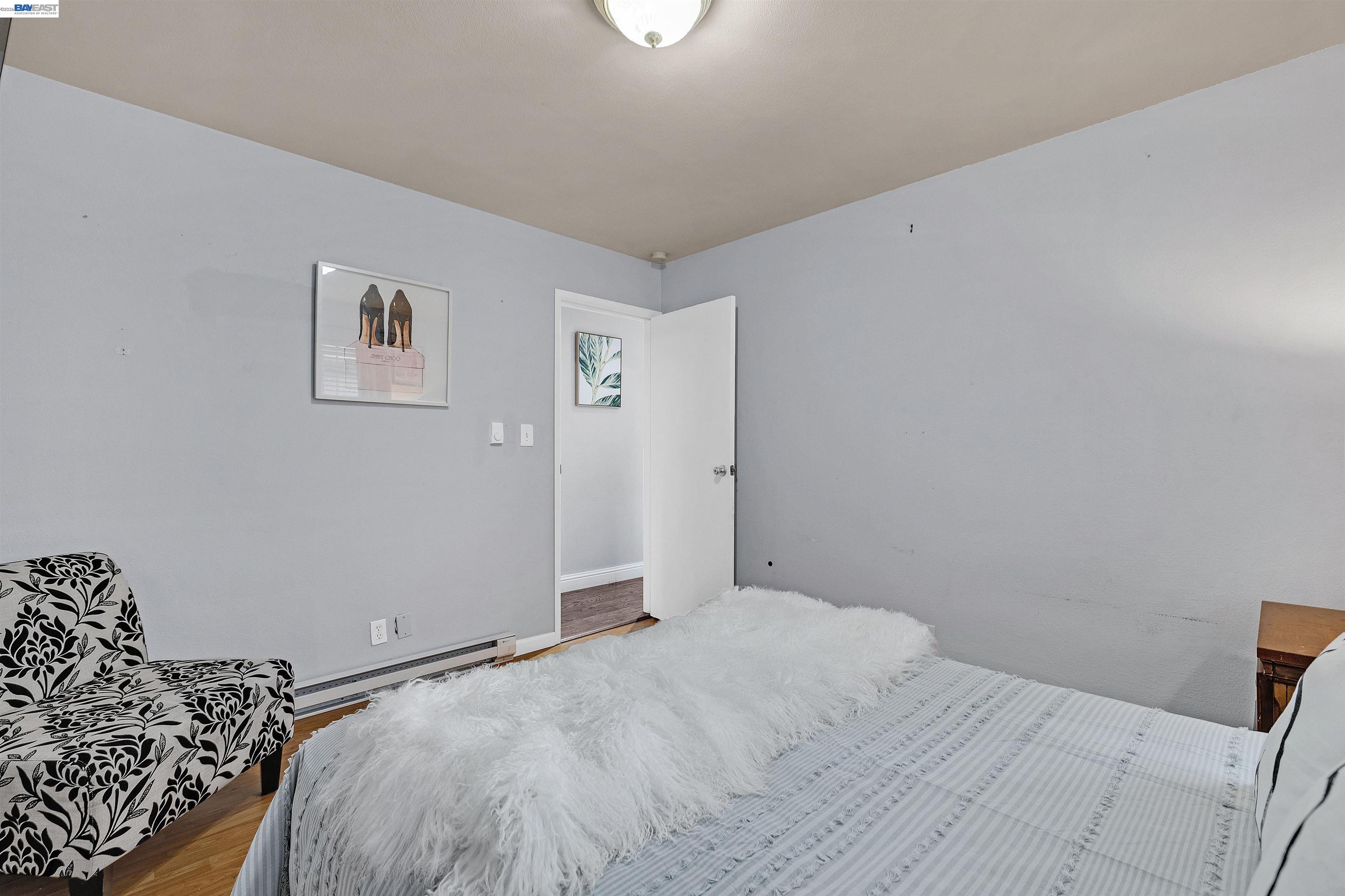 Detail Gallery Image 13 of 28 For 1615 85th Ave, Oakland,  CA 94621 - 3 Beds | 2 Baths