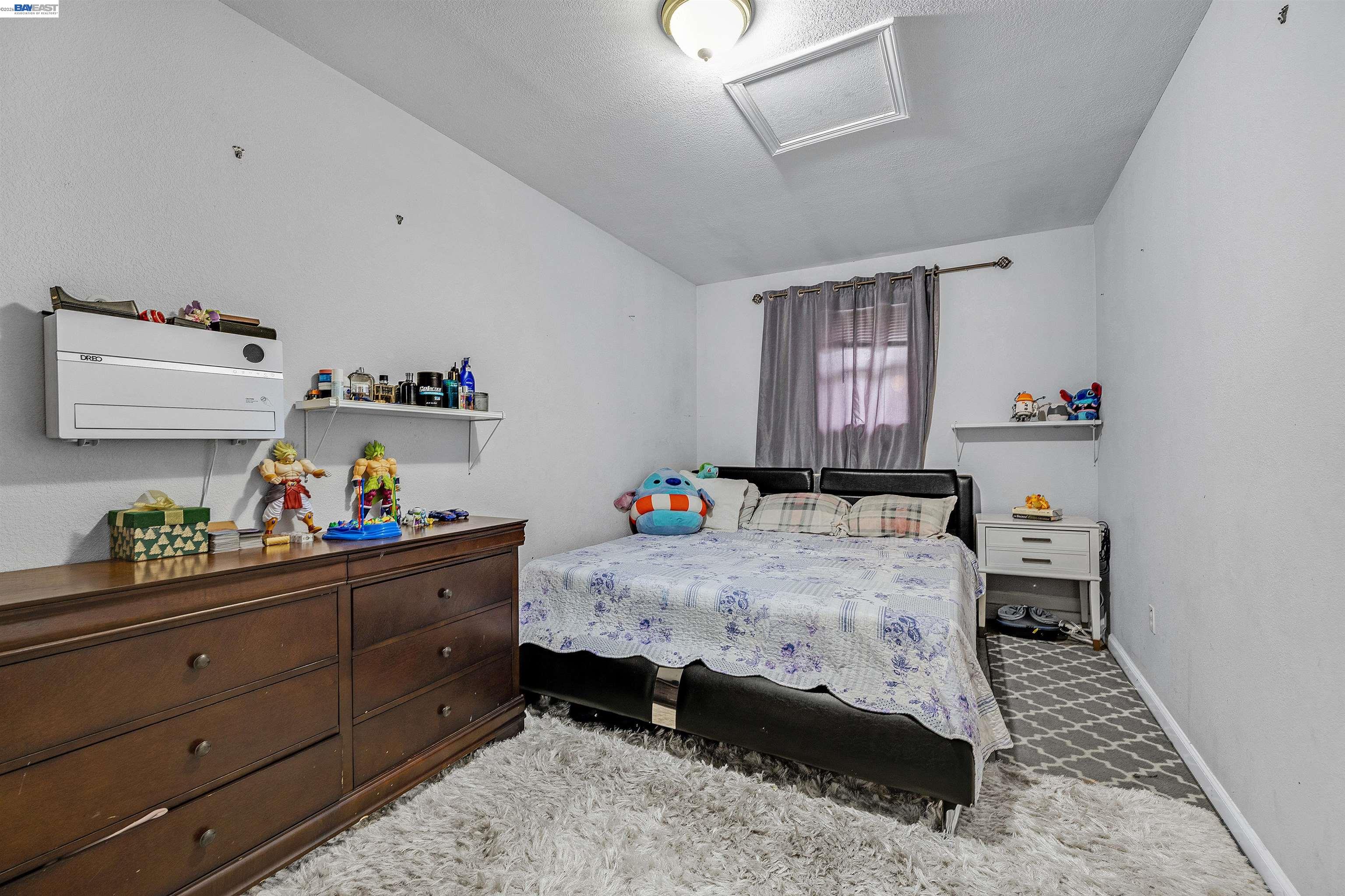 Detail Gallery Image 20 of 28 For 1615 85th Ave, Oakland,  CA 94621 - 3 Beds | 2 Baths