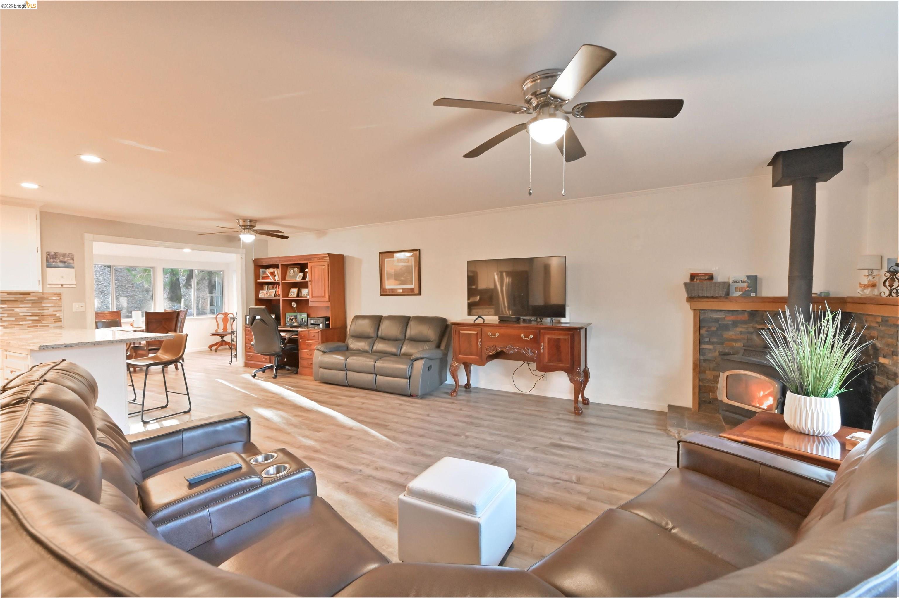 Detail Gallery Image 19 of 59 For 21410 Green Meadow Lane, Sonora,  CA 95370 - 3 Beds | 2 Baths