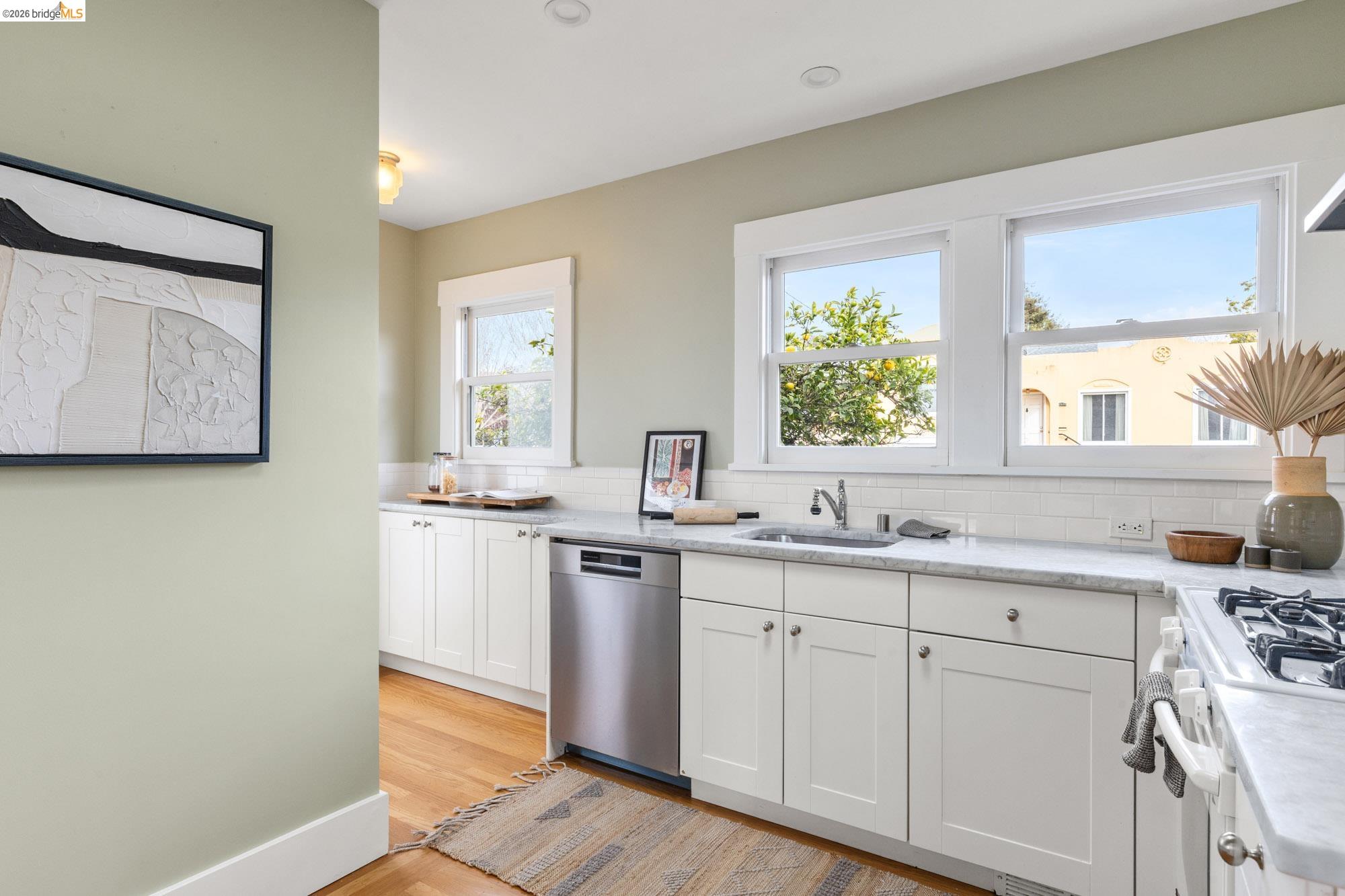 Detail Gallery Image 29 of 53 For 1261 Hearst Ave, Berkeley,  CA 94702 - 1 Beds | 1 Baths