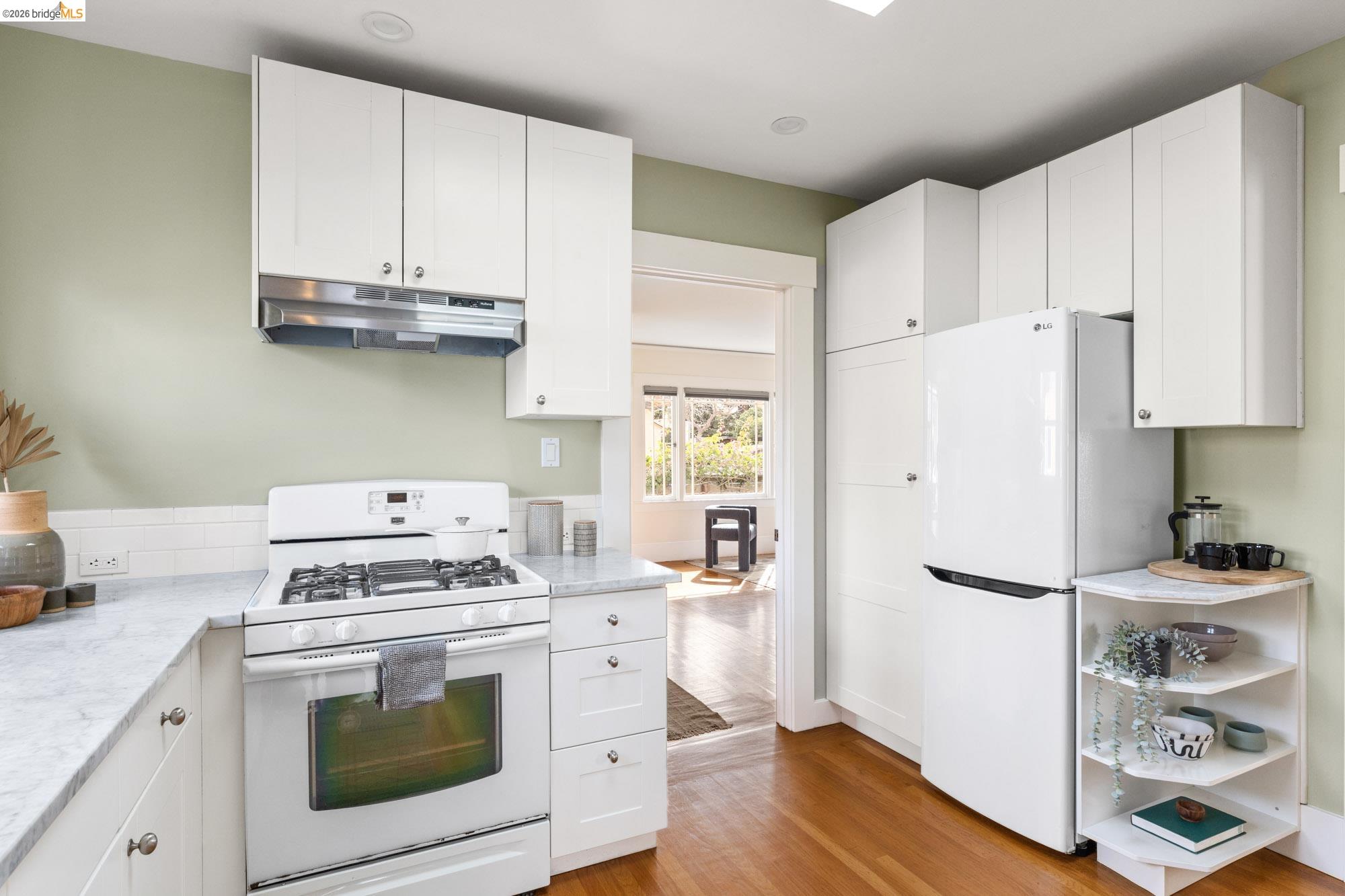 Detail Gallery Image 34 of 53 For 1261 Hearst Ave, Berkeley,  CA 94702 - 1 Beds | 1 Baths