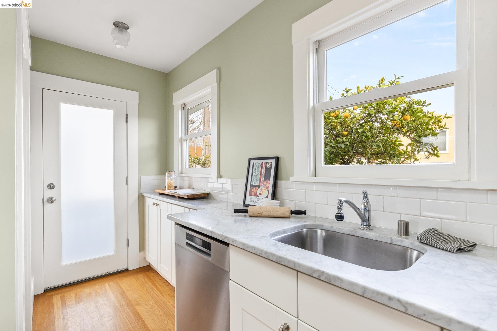 Detail Gallery Image 35 of 53 For 1261 Hearst Ave, Berkeley,  CA 94702 - 1 Beds | 1 Baths