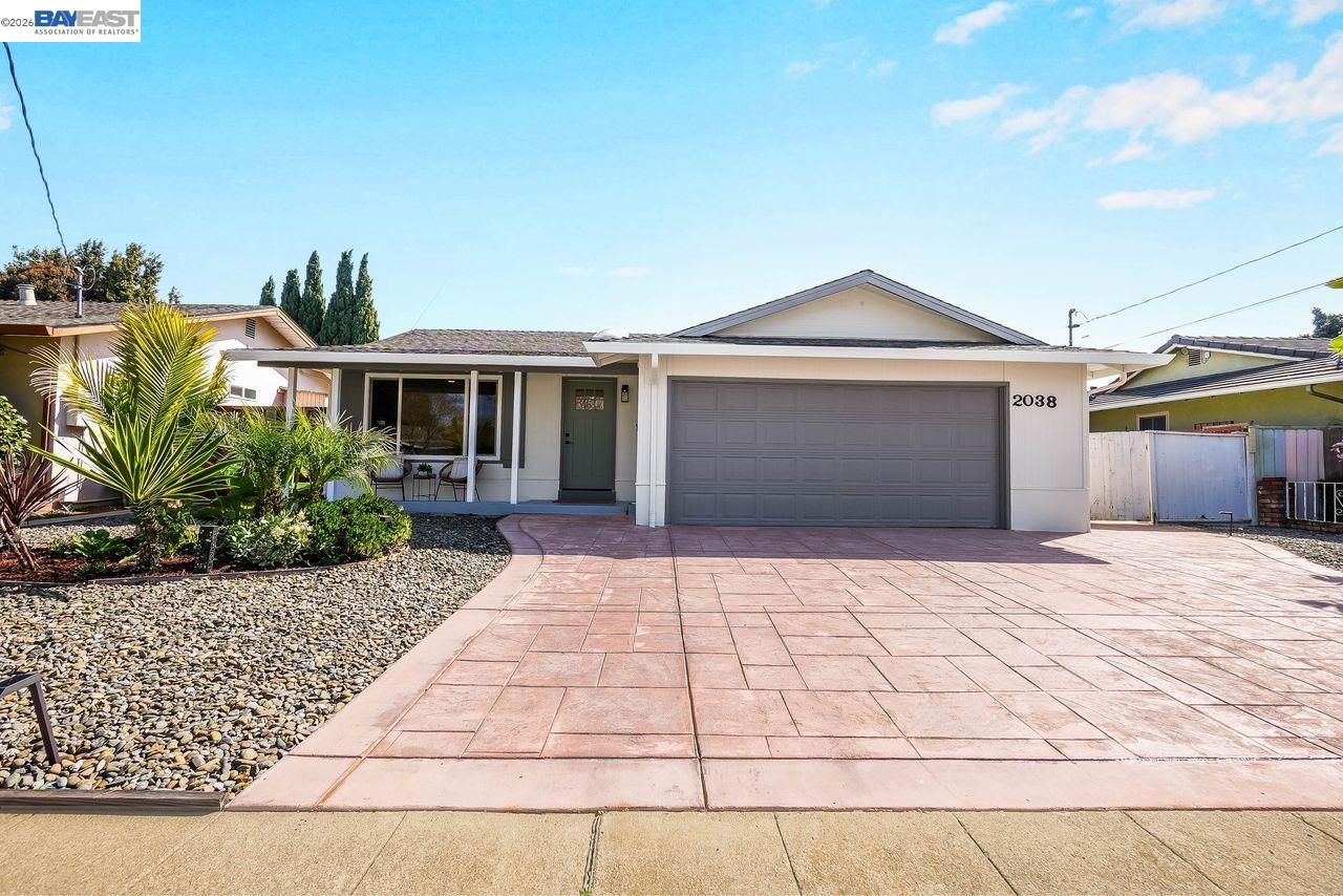 Detail Gallery Image 2 of 30 For 2038 Hartnell St, Union City,  CA 94587 - 4 Beds | 2 Baths