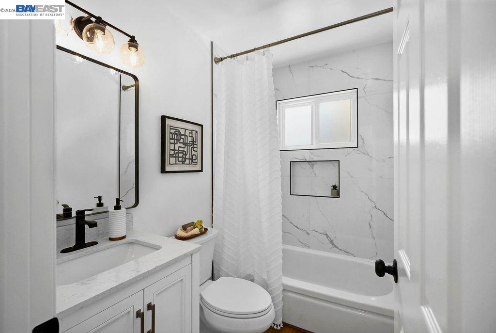 Detail Gallery Image 15 of 30 For 2038 Hartnell St, Union City,  CA 94587 - 4 Beds | 2 Baths