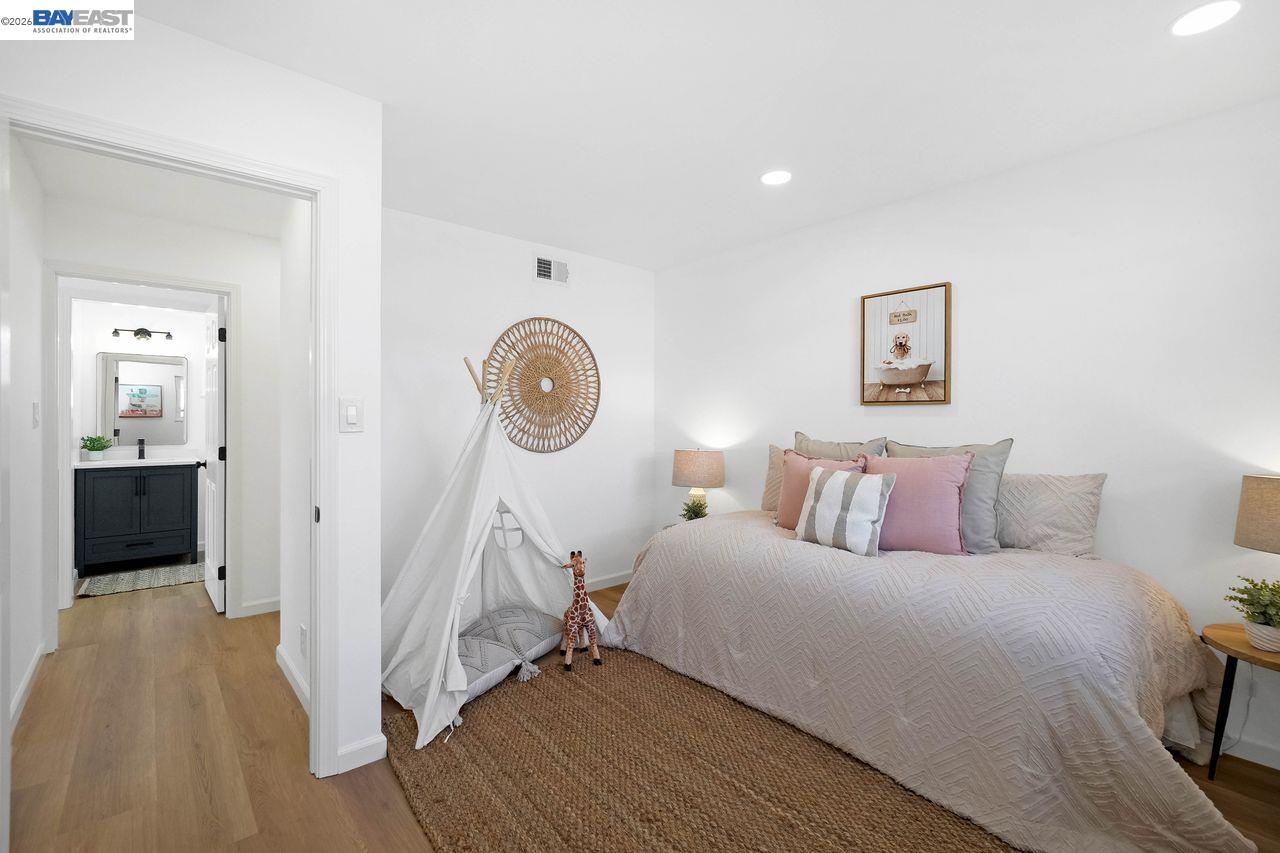 Detail Gallery Image 16 of 30 For 2038 Hartnell St, Union City,  CA 94587 - 4 Beds | 2 Baths