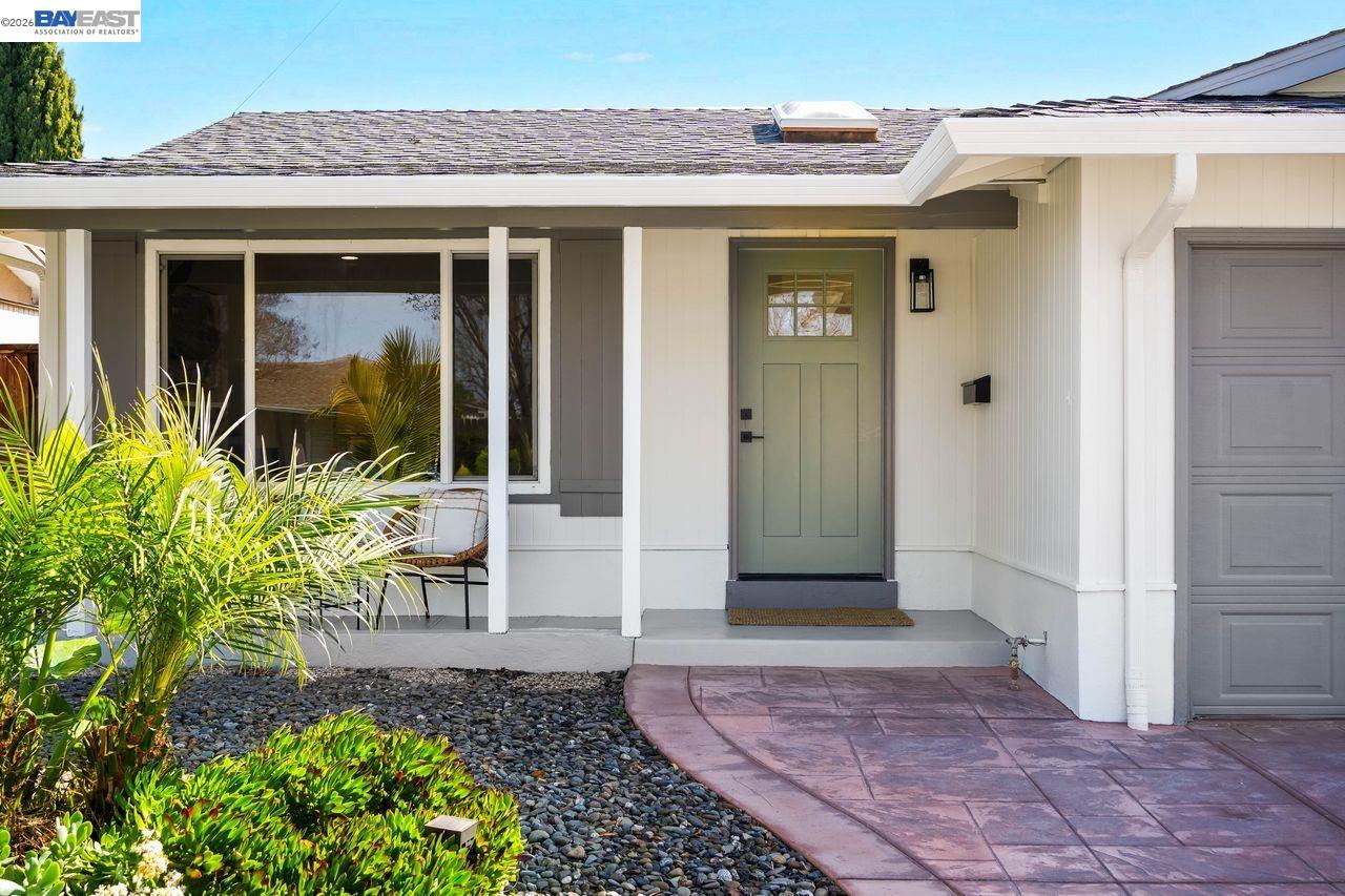 Detail Gallery Image 5 of 30 For 2038 Hartnell St, Union City,  CA 94587 - 4 Beds | 2 Baths