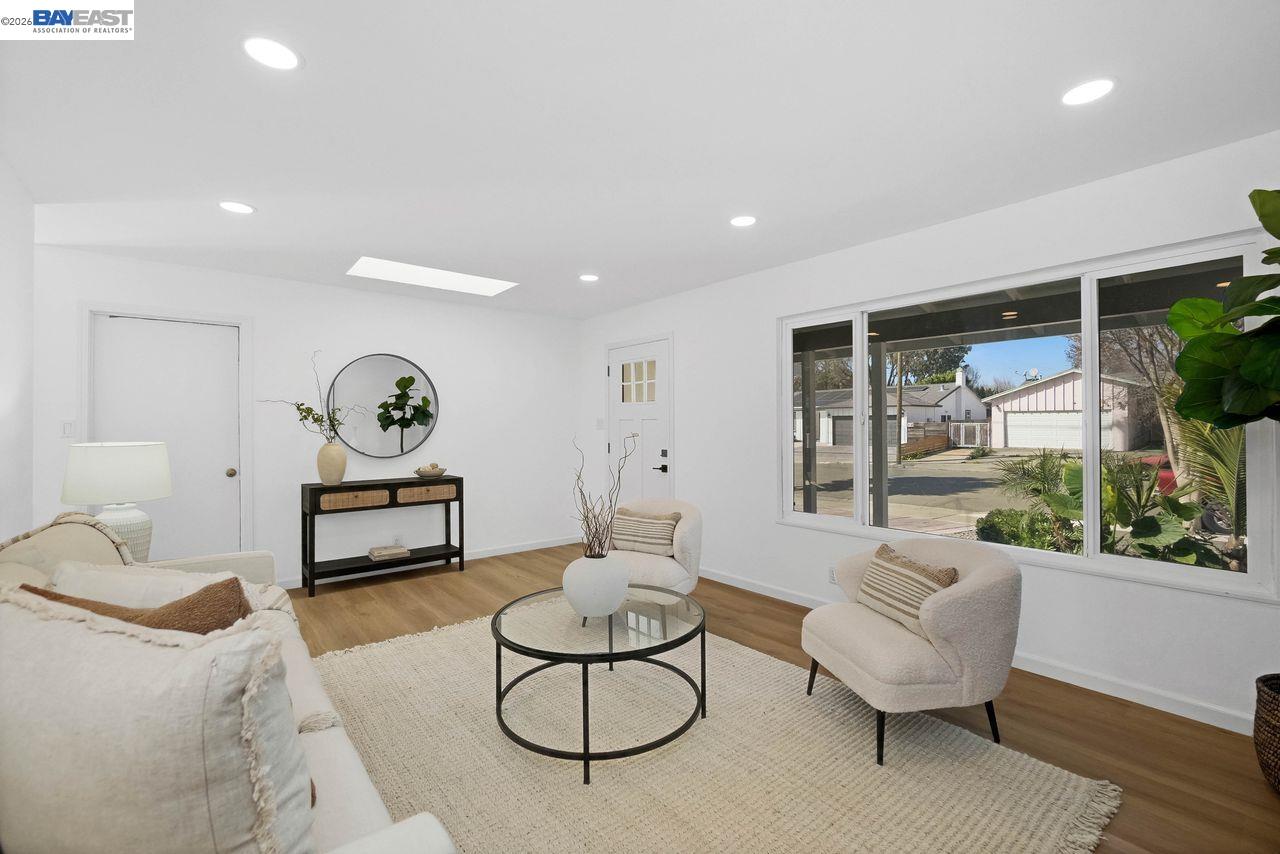 Detail Gallery Image 7 of 30 For 2038 Hartnell St, Union City,  CA 94587 - 4 Beds | 2 Baths