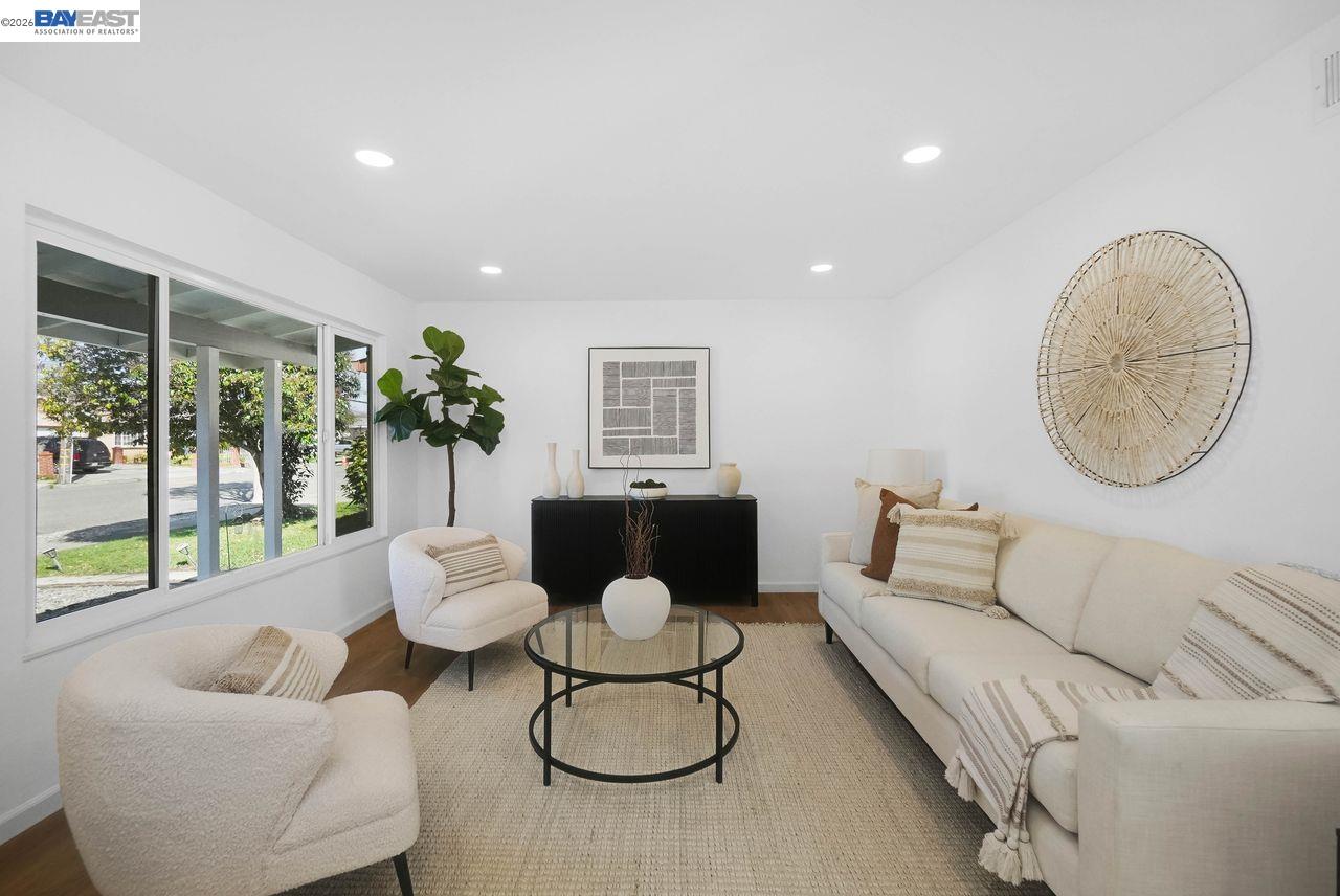 Detail Gallery Image 8 of 30 For 2038 Hartnell St, Union City,  CA 94587 - 4 Beds | 2 Baths