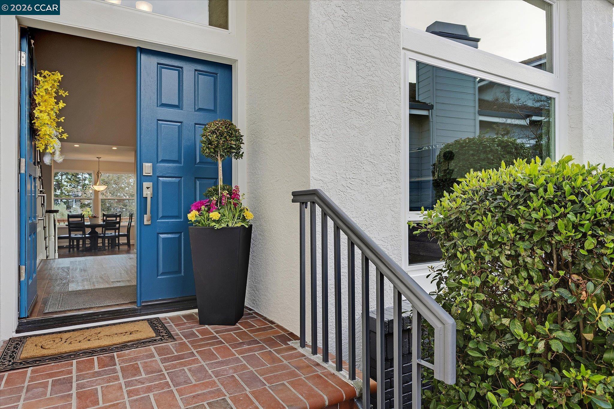 Detail Gallery Image 2 of 60 For 11205 Creekside Ct, Dublin,  CA 94568 - 4 Beds | 3 Baths