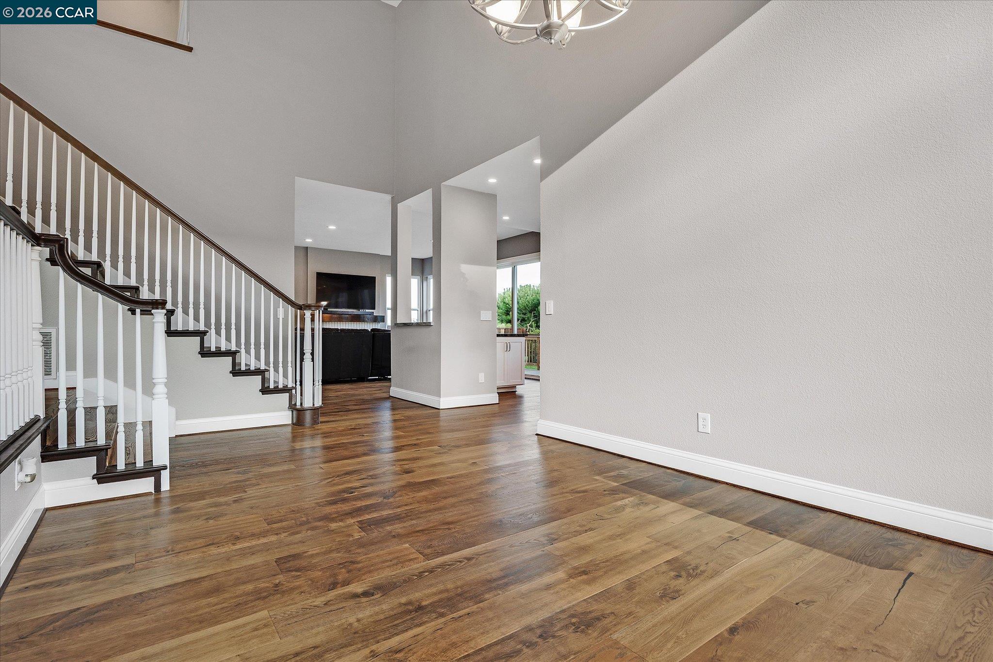 Detail Gallery Image 13 of 60 For 11205 Creekside Ct, Dublin,  CA 94568 - 4 Beds | 3 Baths