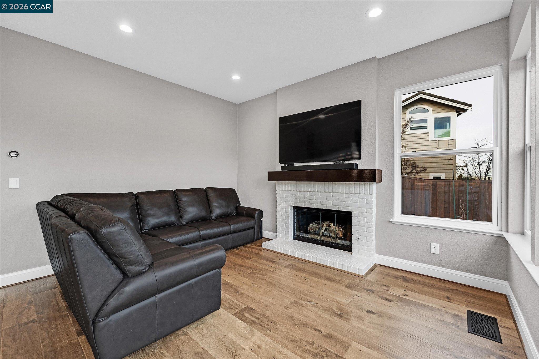 Detail Gallery Image 20 of 60 For 11205 Creekside Ct, Dublin,  CA 94568 - 4 Beds | 3 Baths