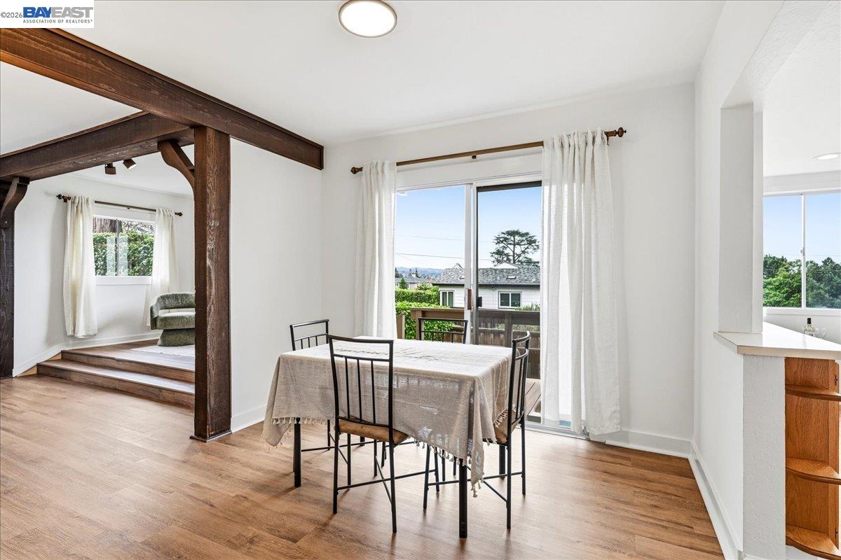 Detail Gallery Image 14 of 57 For 18425 Pepper St, Castro Valley,  CA 94546 - 4 Beds | 2 Baths