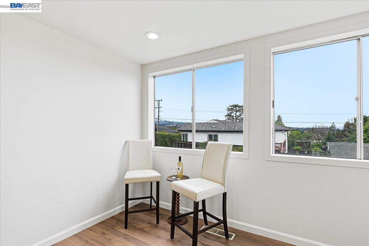 Detail Gallery Image 19 of 57 For 18425 Pepper St, Castro Valley,  CA 94546 - 4 Beds | 2 Baths